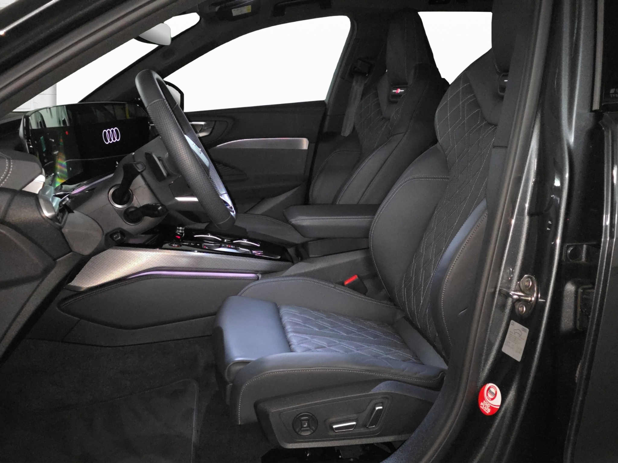 listing desktop thumbnail image 4