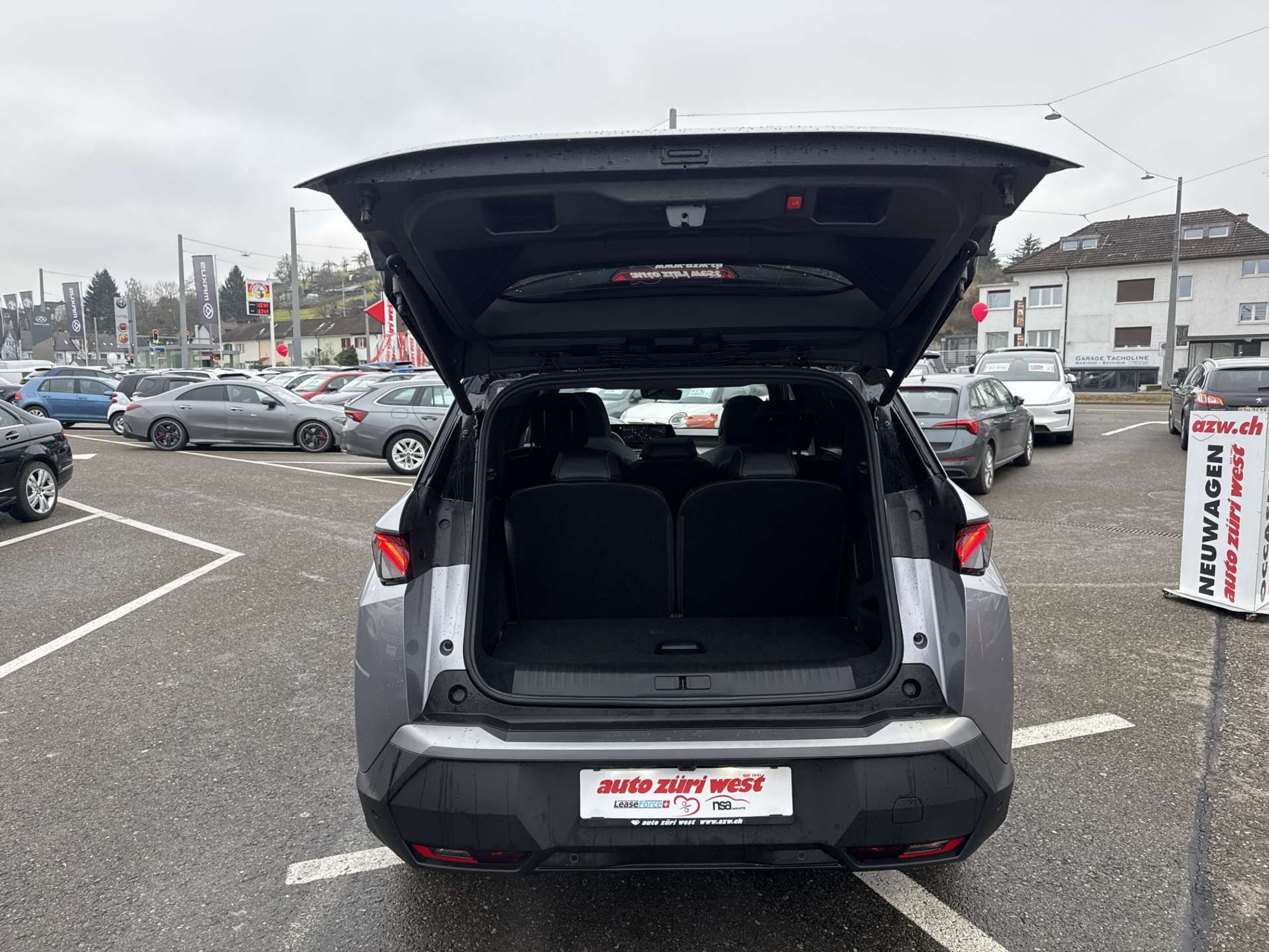 listing desktop thumbnail image 7