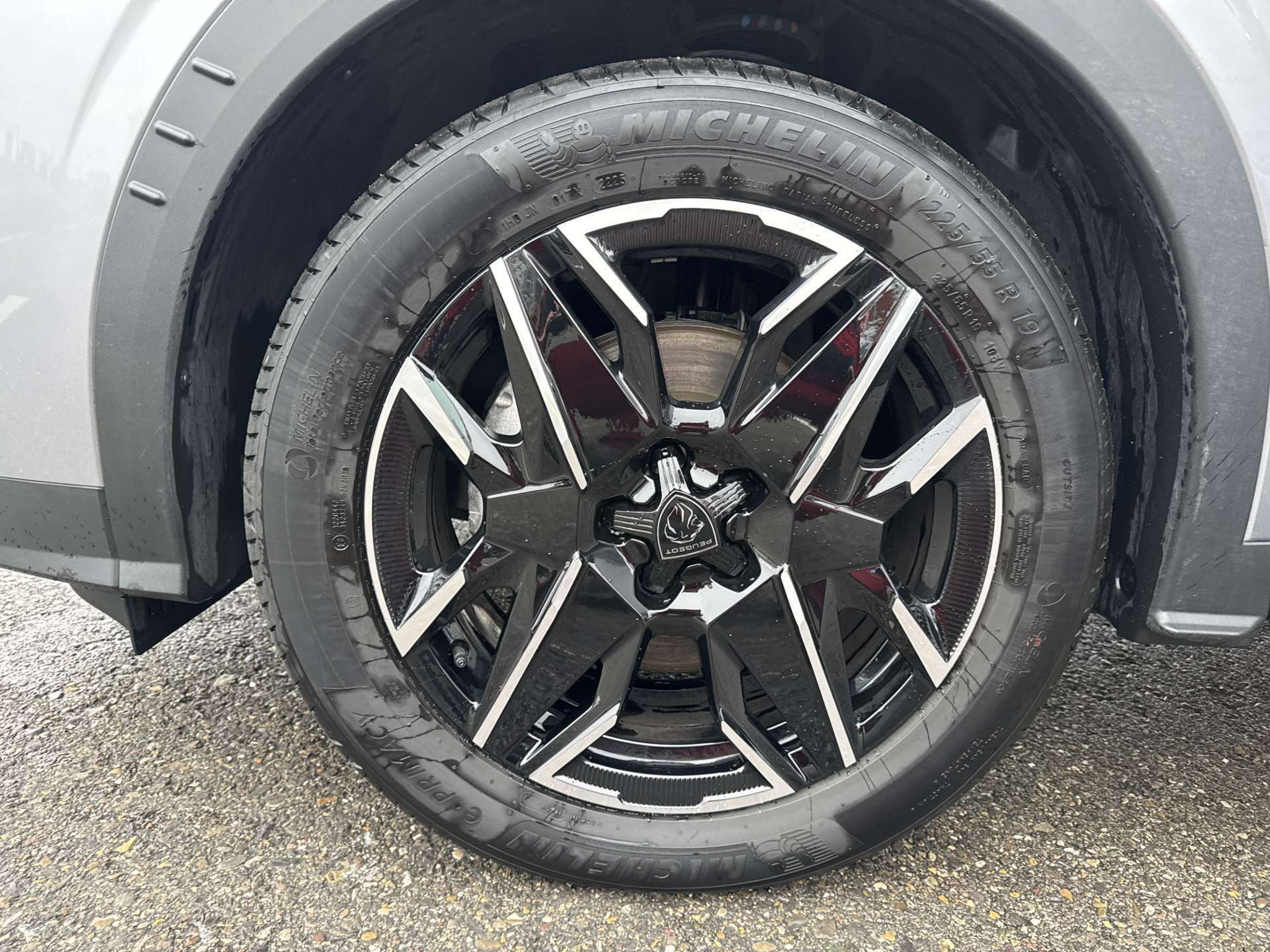 listing desktop thumbnail image 8