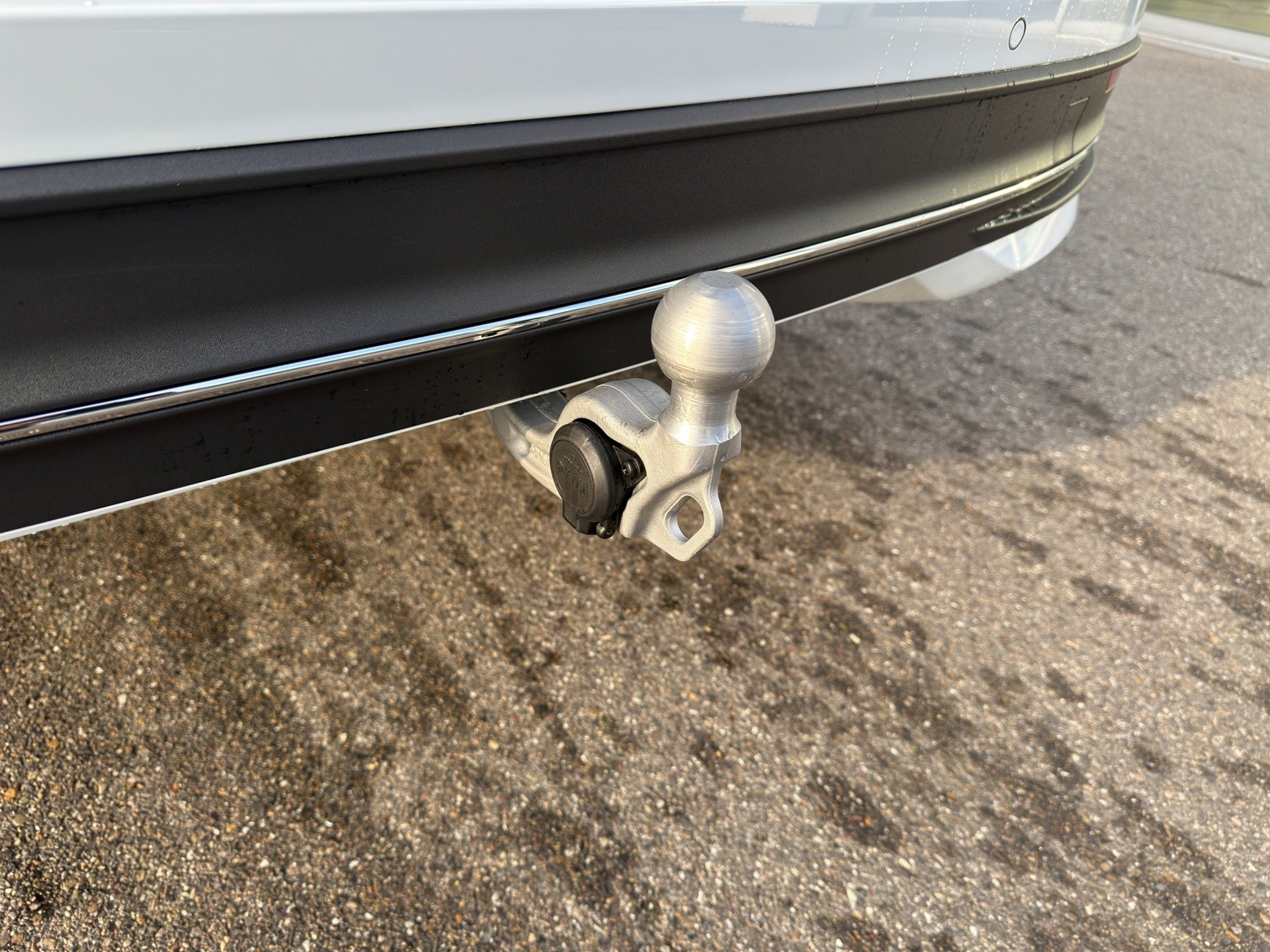 listing desktop thumbnail image 15