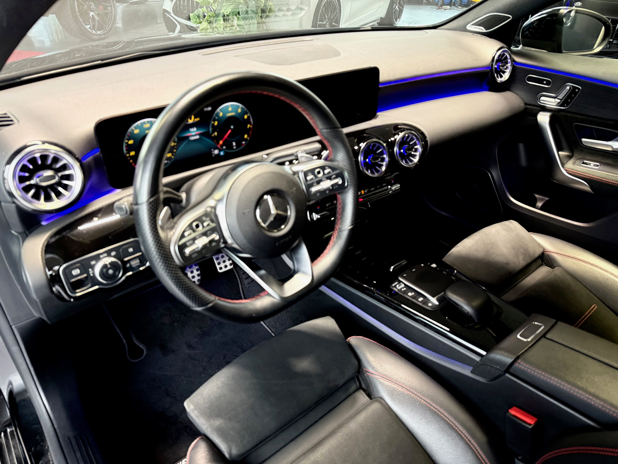 listing desktop thumbnail image 12