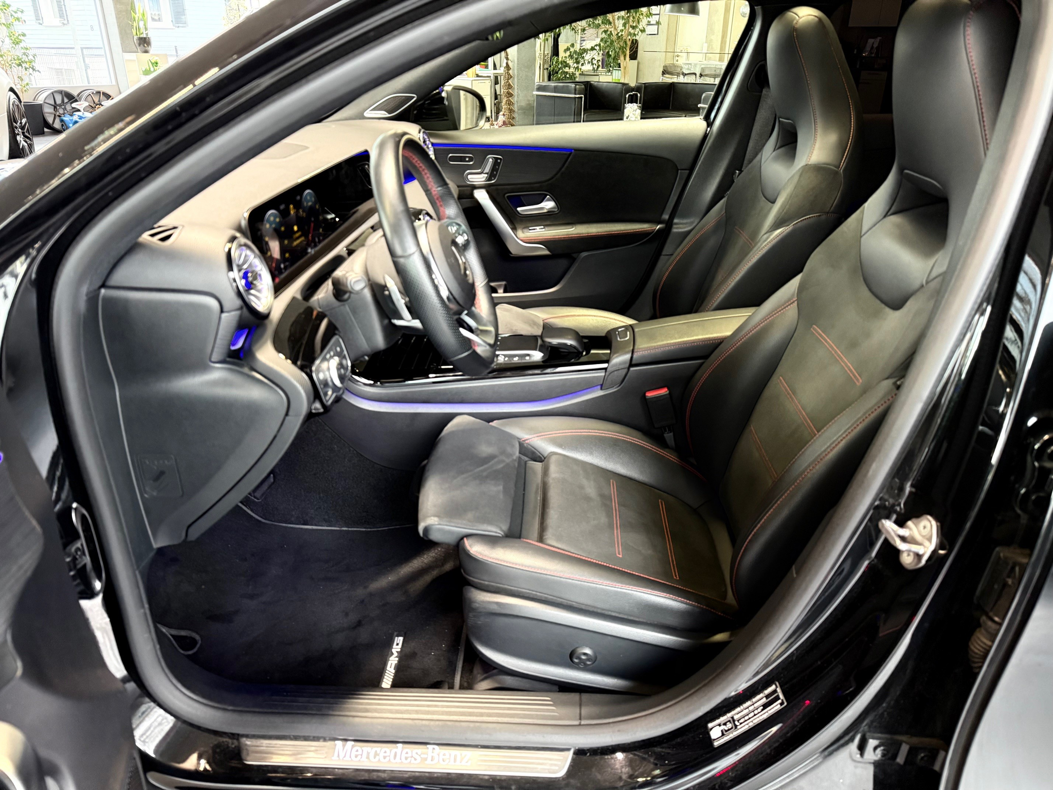 listing desktop thumbnail image 10