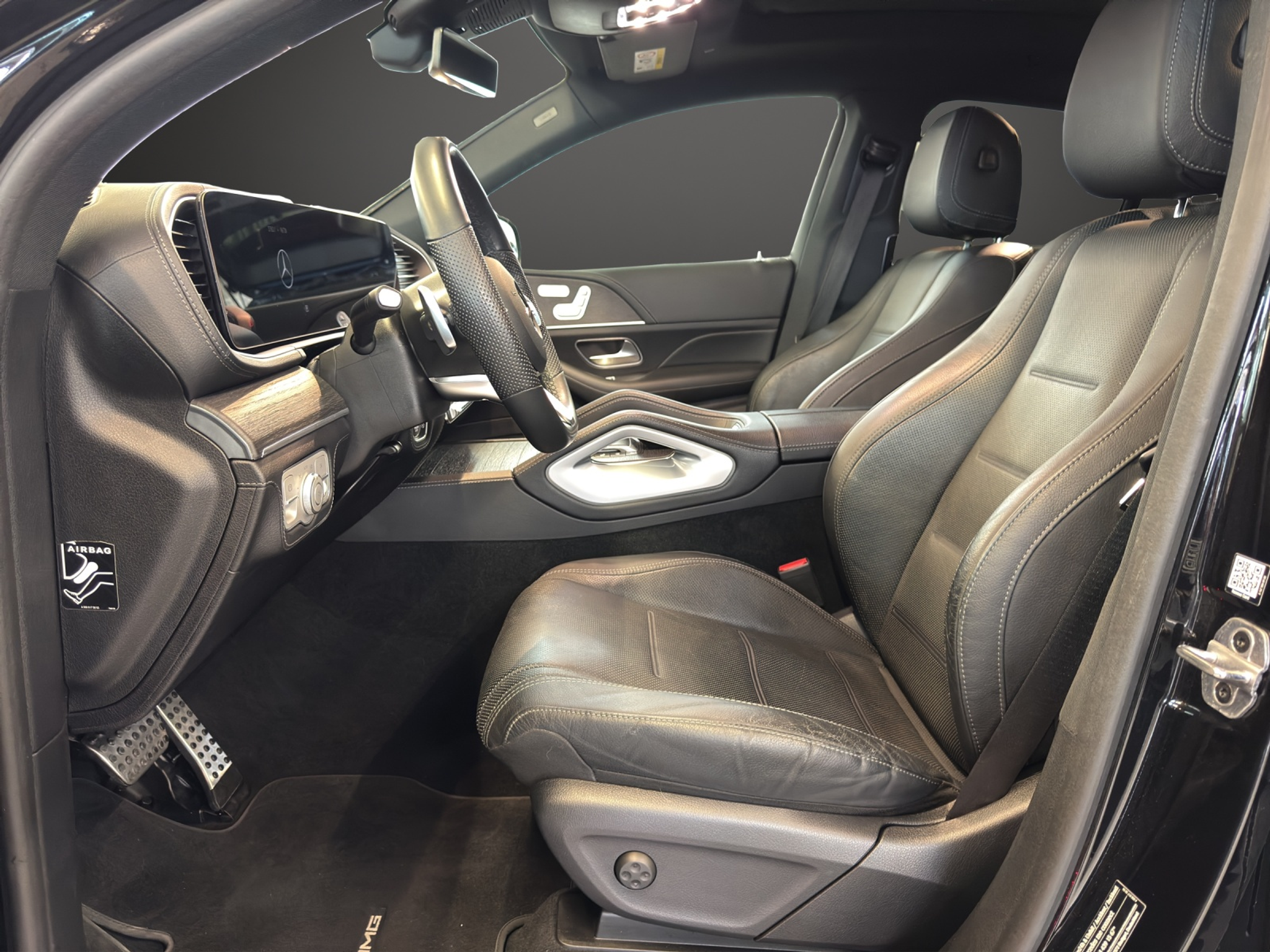 listing desktop thumbnail image 9