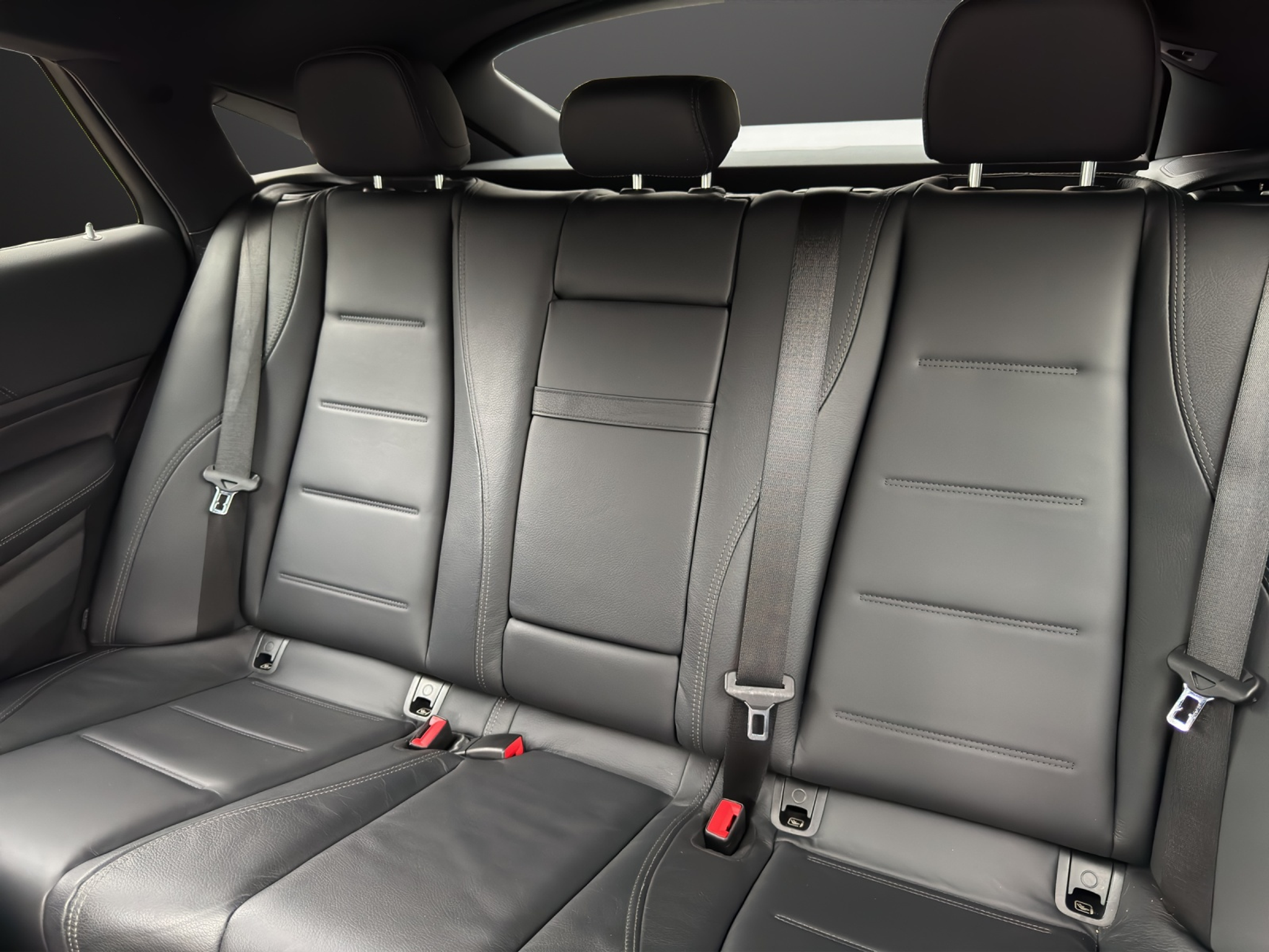 listing desktop thumbnail image 14