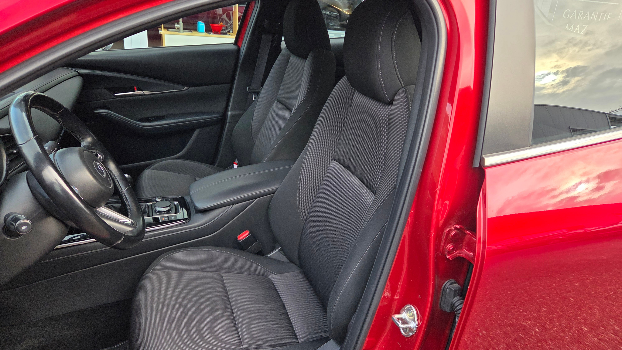 listing desktop thumbnail image 11