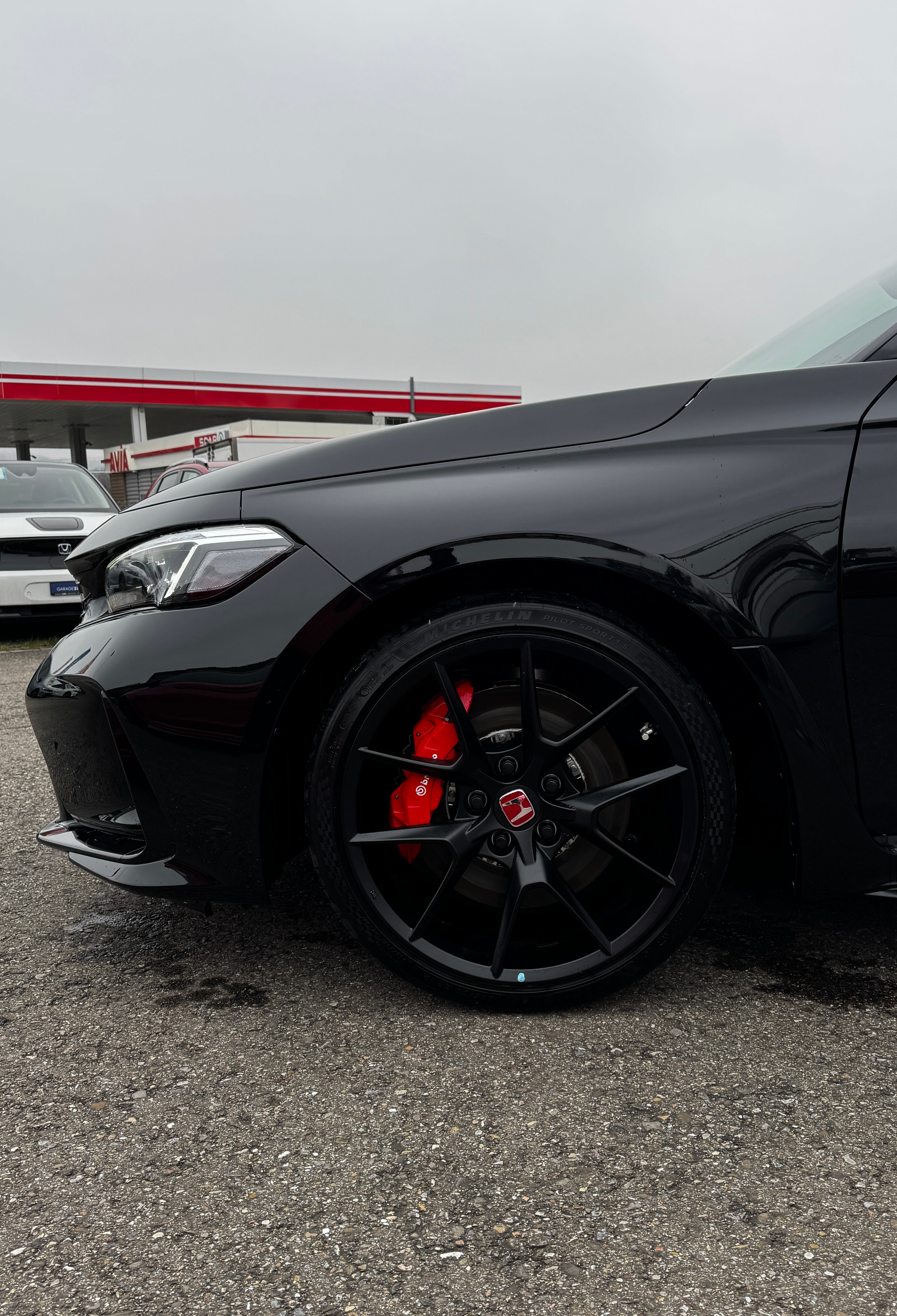 listing desktop thumbnail image 1