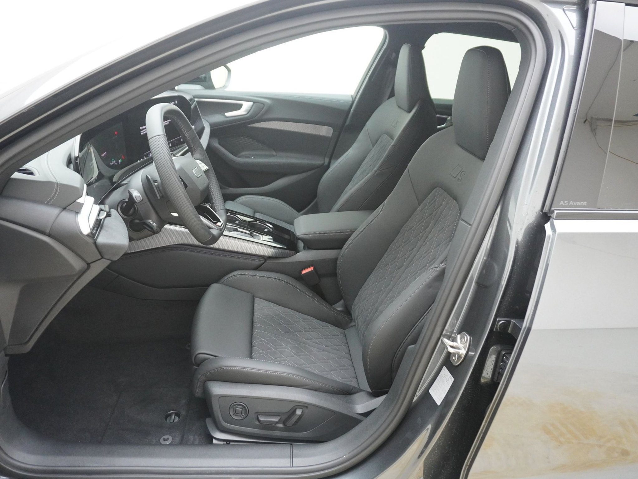 listing desktop thumbnail image 11