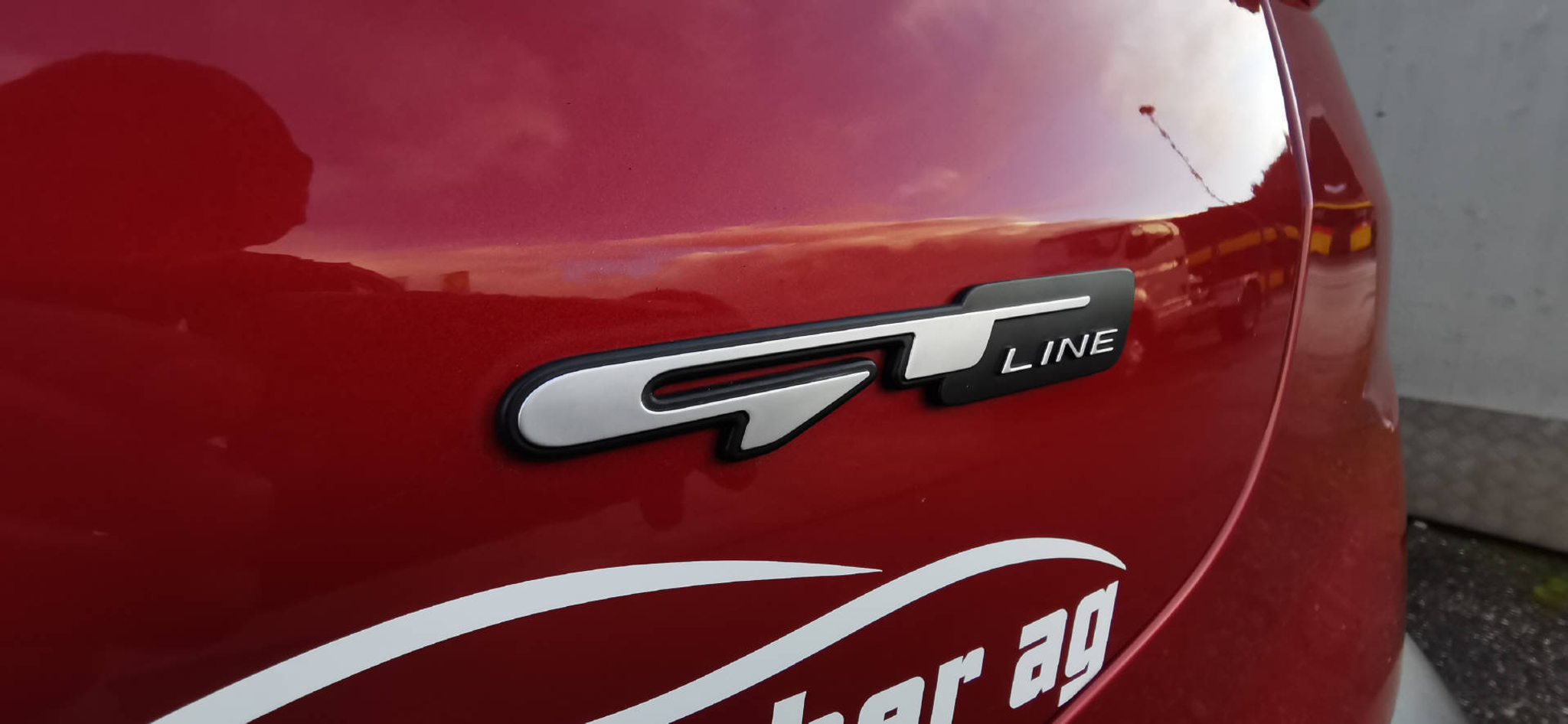 listing desktop thumbnail image 5