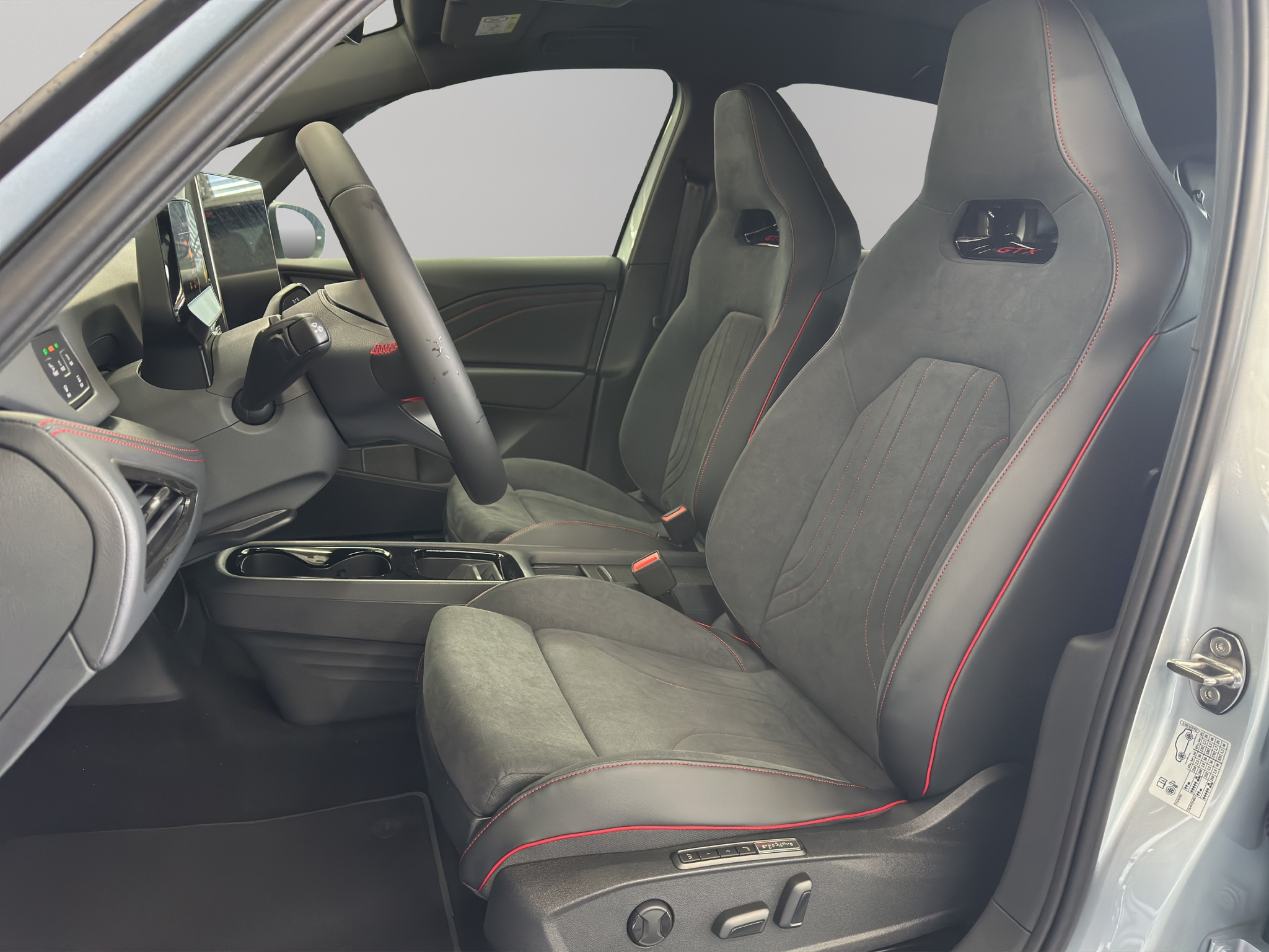 listing desktop thumbnail image 8