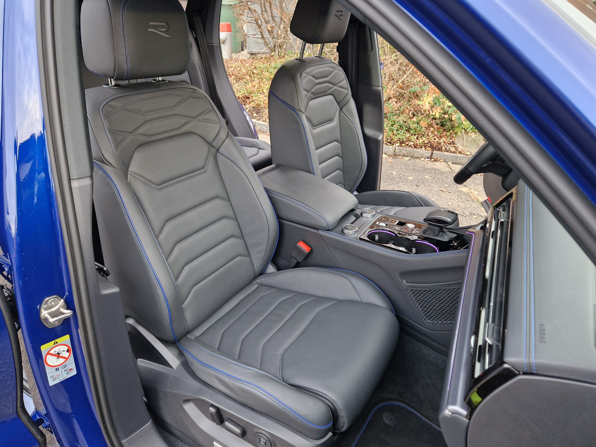 listing desktop thumbnail image 8