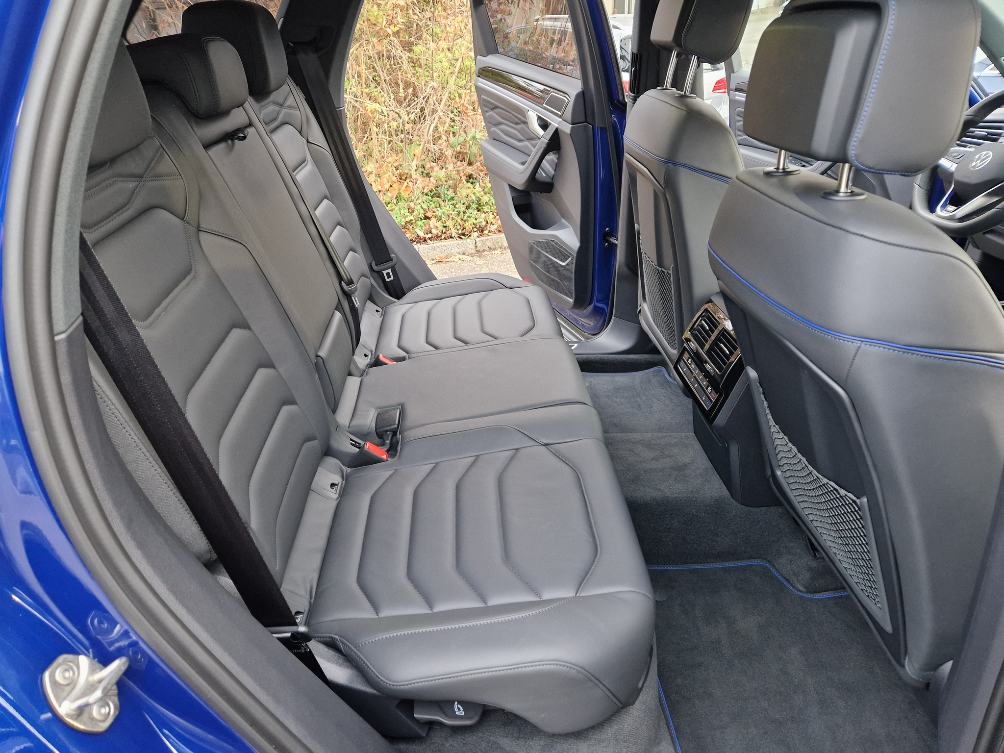 listing desktop thumbnail image 11