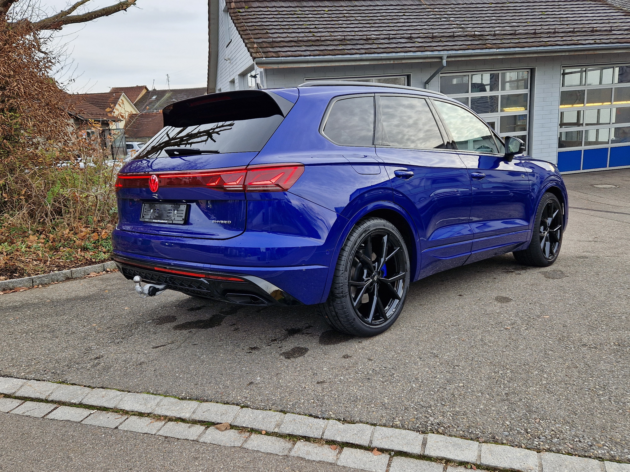 listing desktop thumbnail image 2