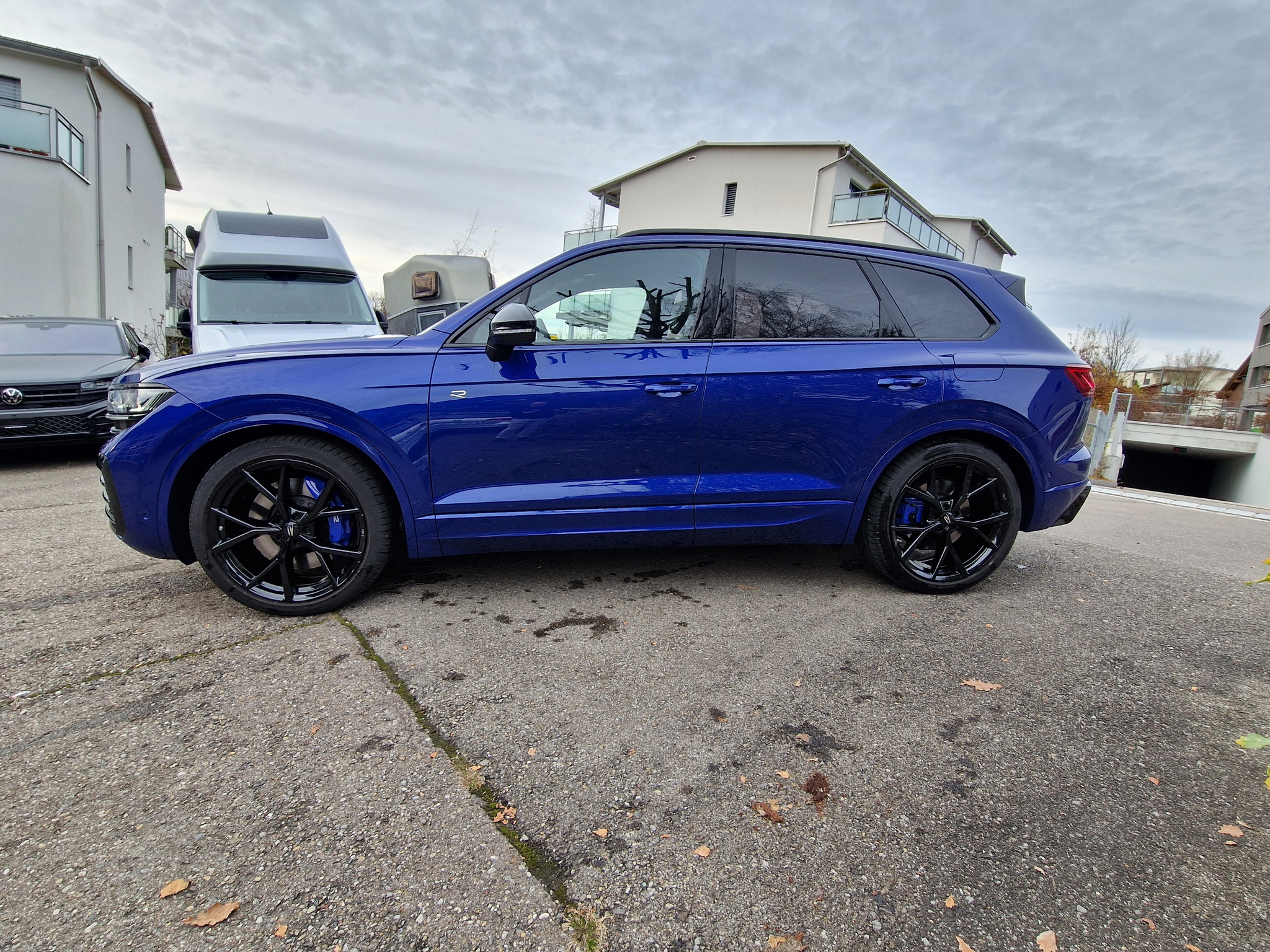 listing desktop thumbnail image 4