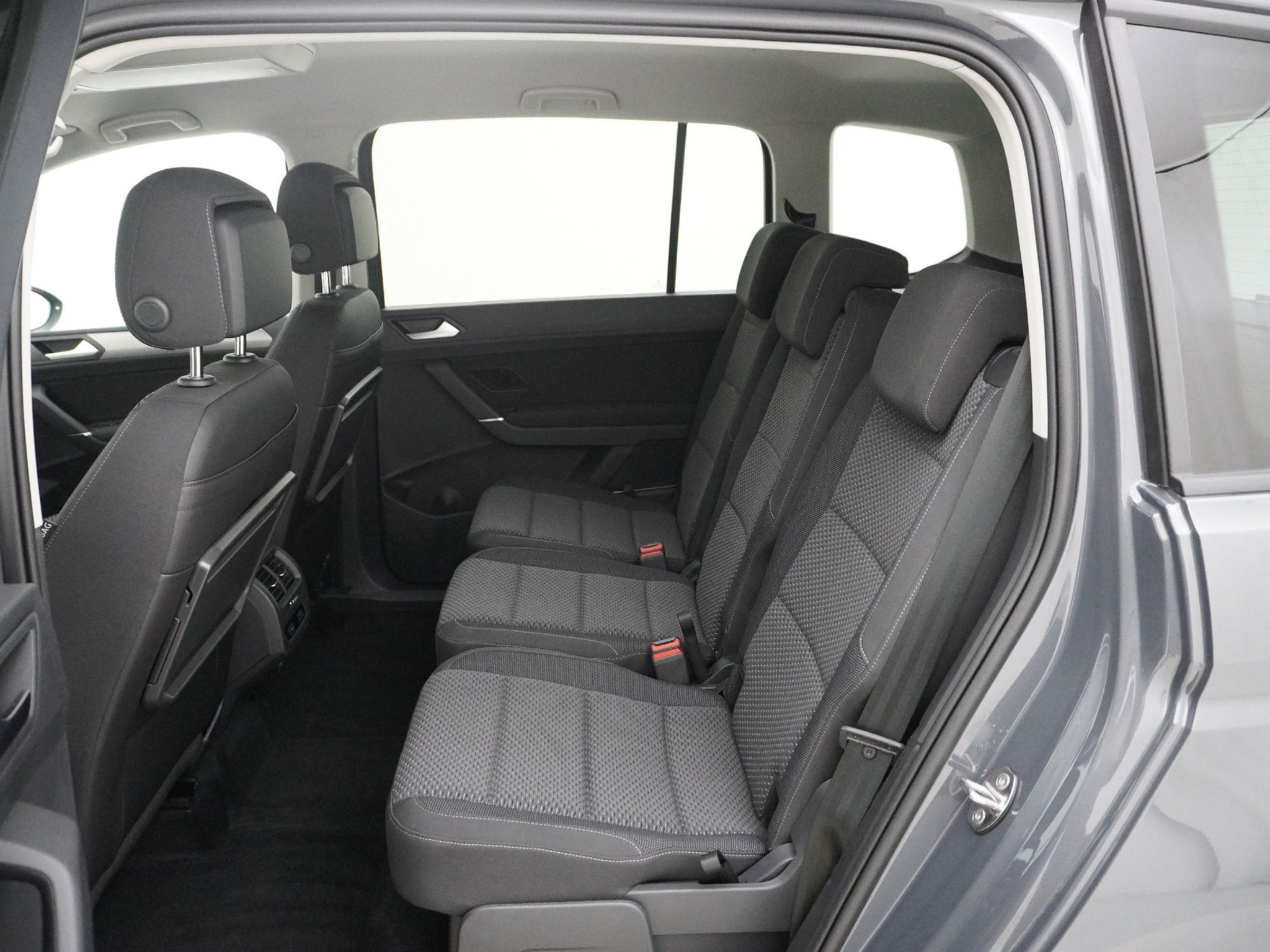 listing desktop thumbnail image 13