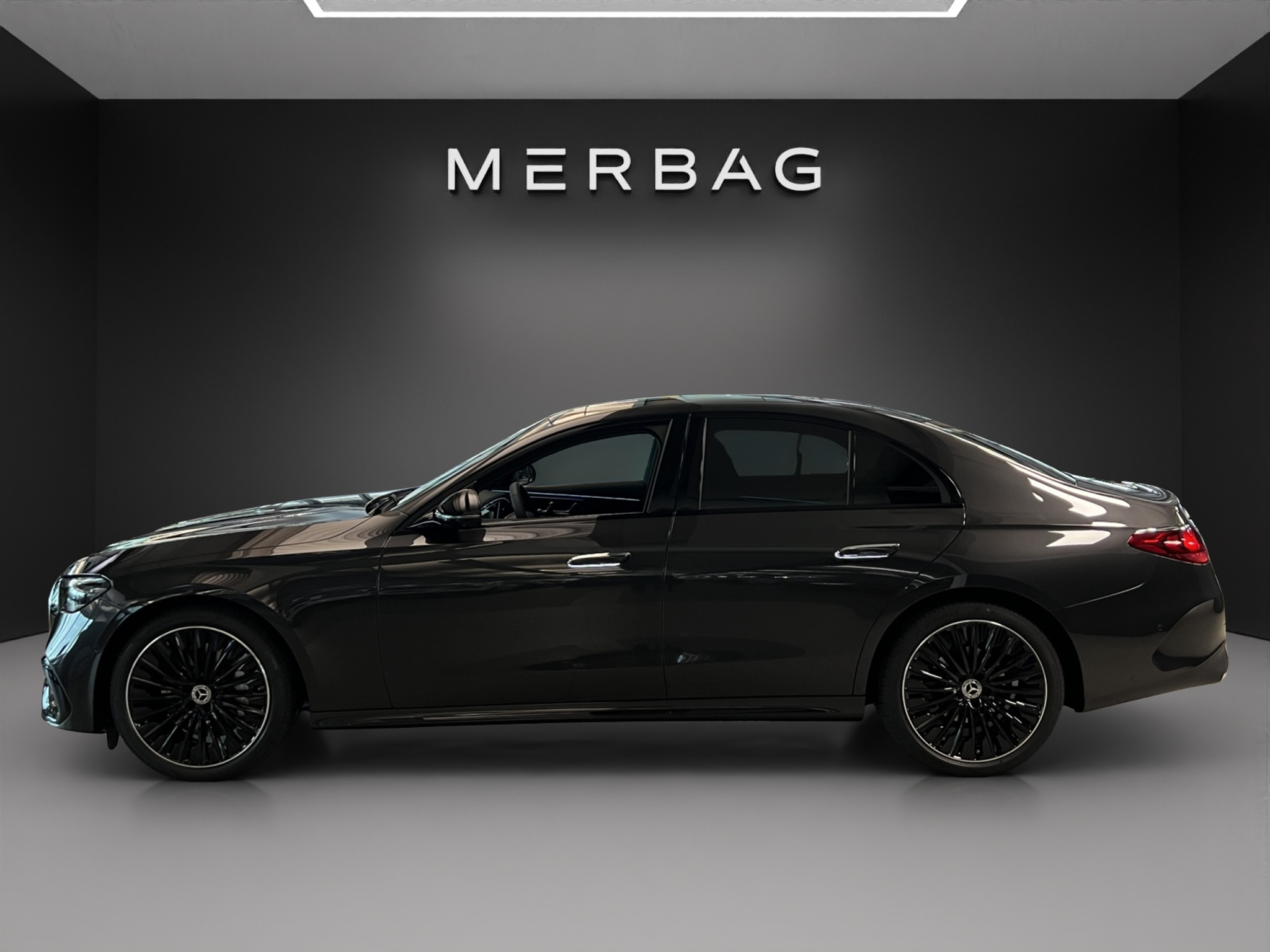 listing desktop thumbnail image 1