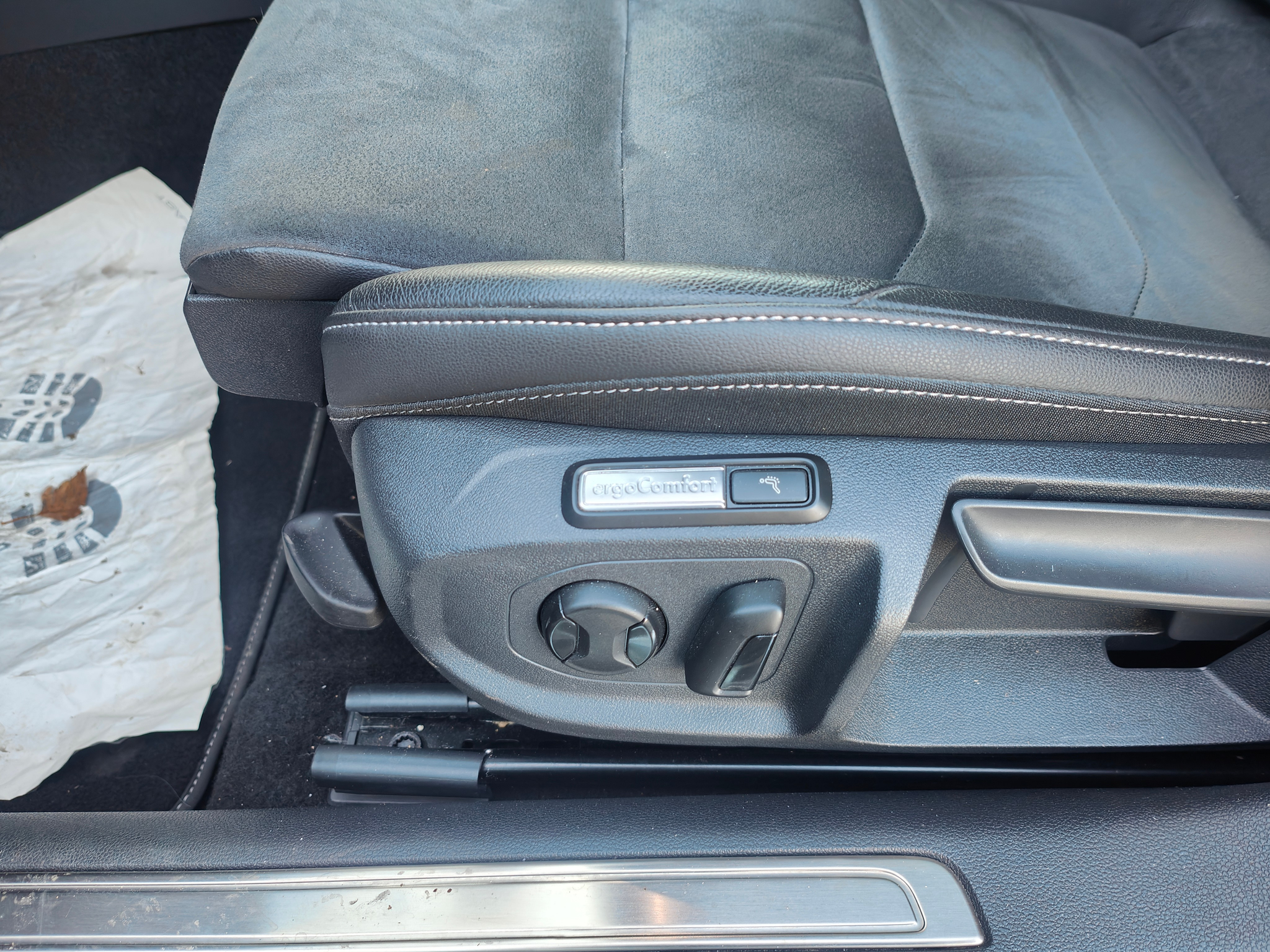 listing desktop thumbnail image 16