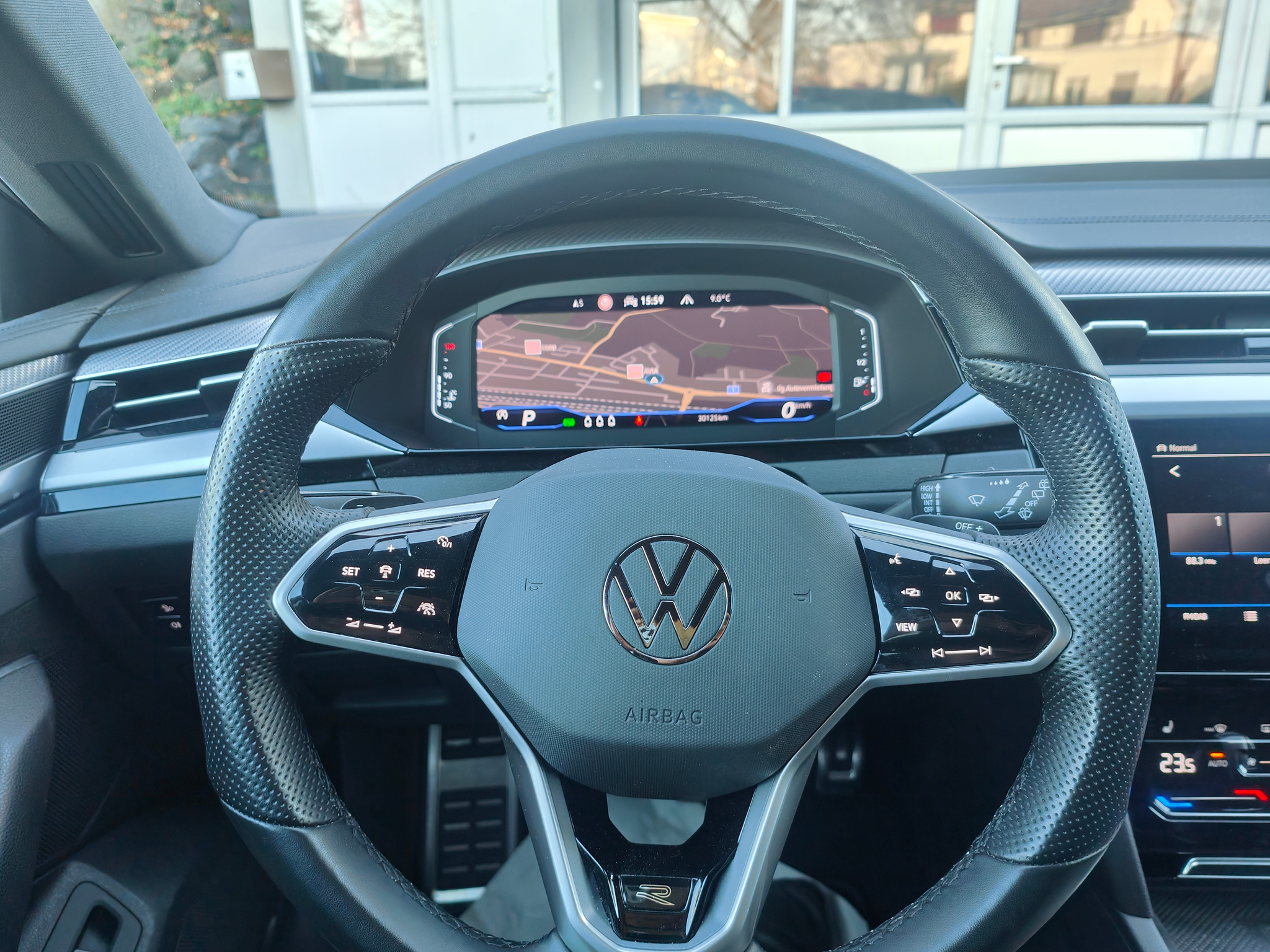 listing desktop thumbnail image 12