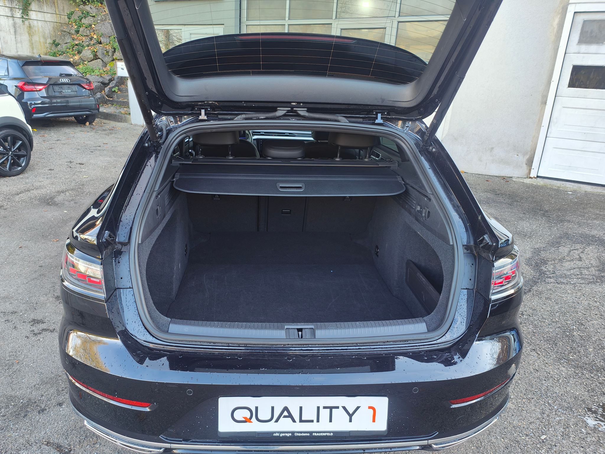 listing desktop thumbnail image 6