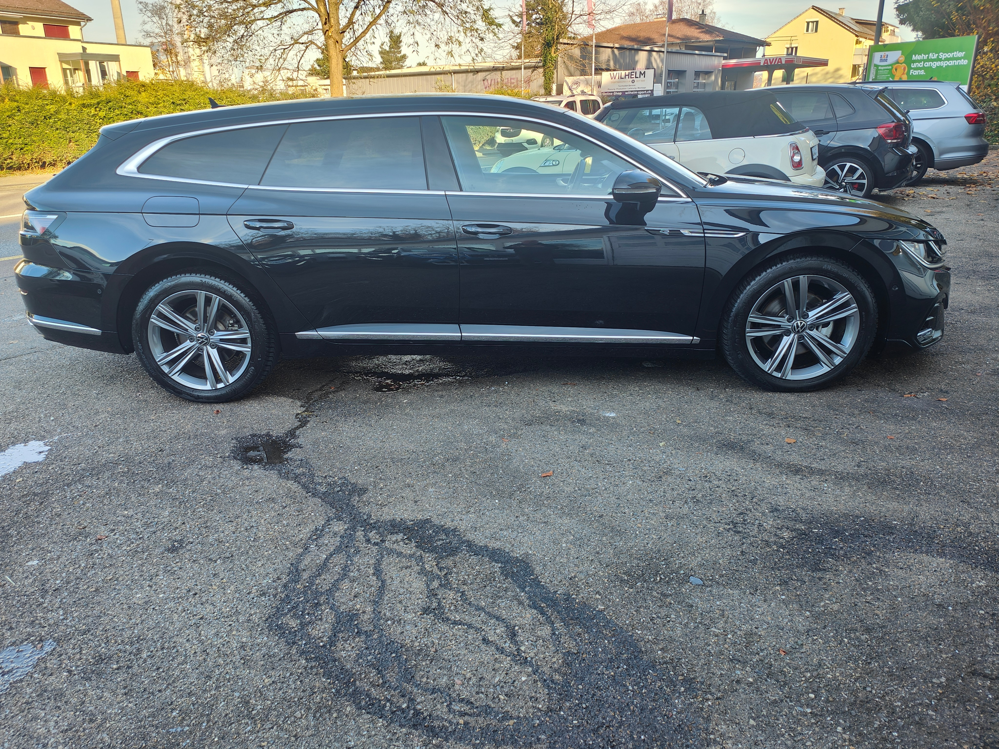 listing desktop thumbnail image 3