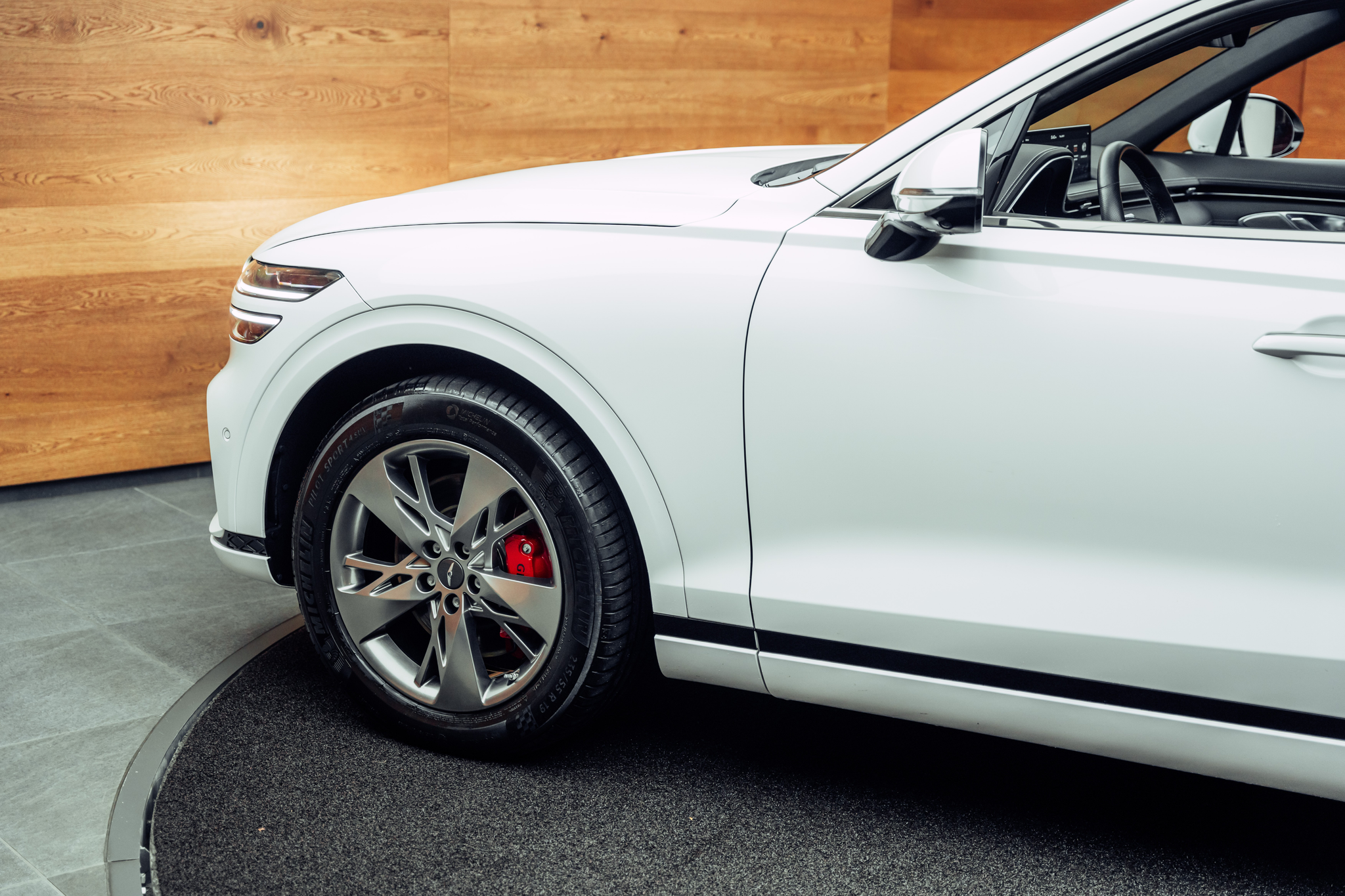 listing desktop thumbnail image 18