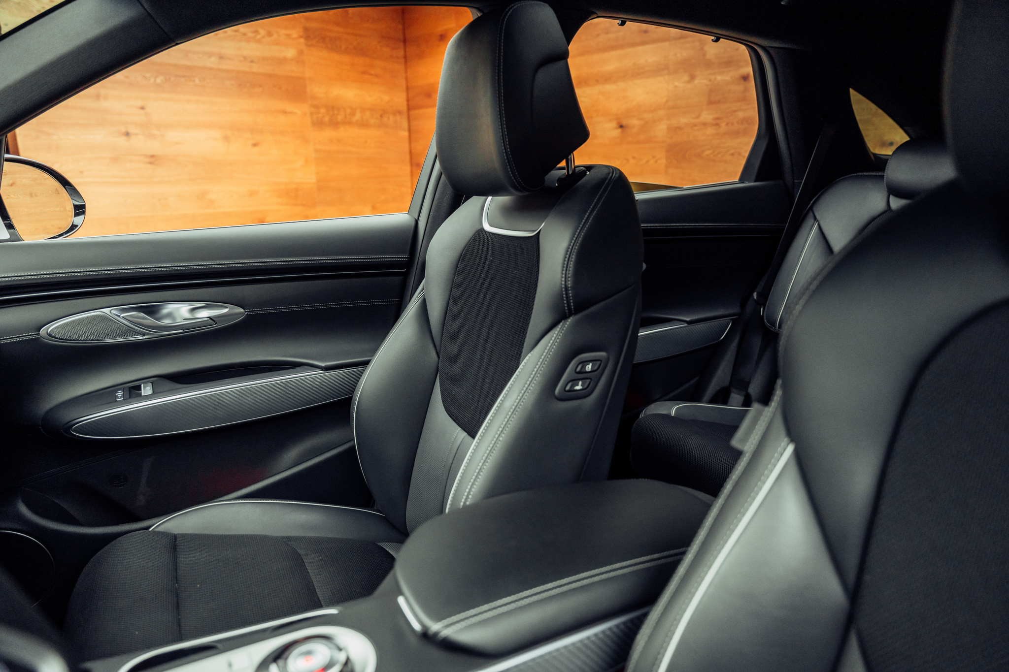 listing desktop thumbnail image 6