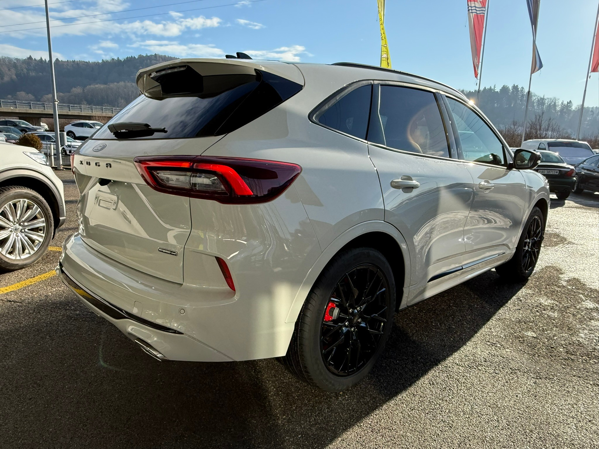 listing desktop thumbnail image 4