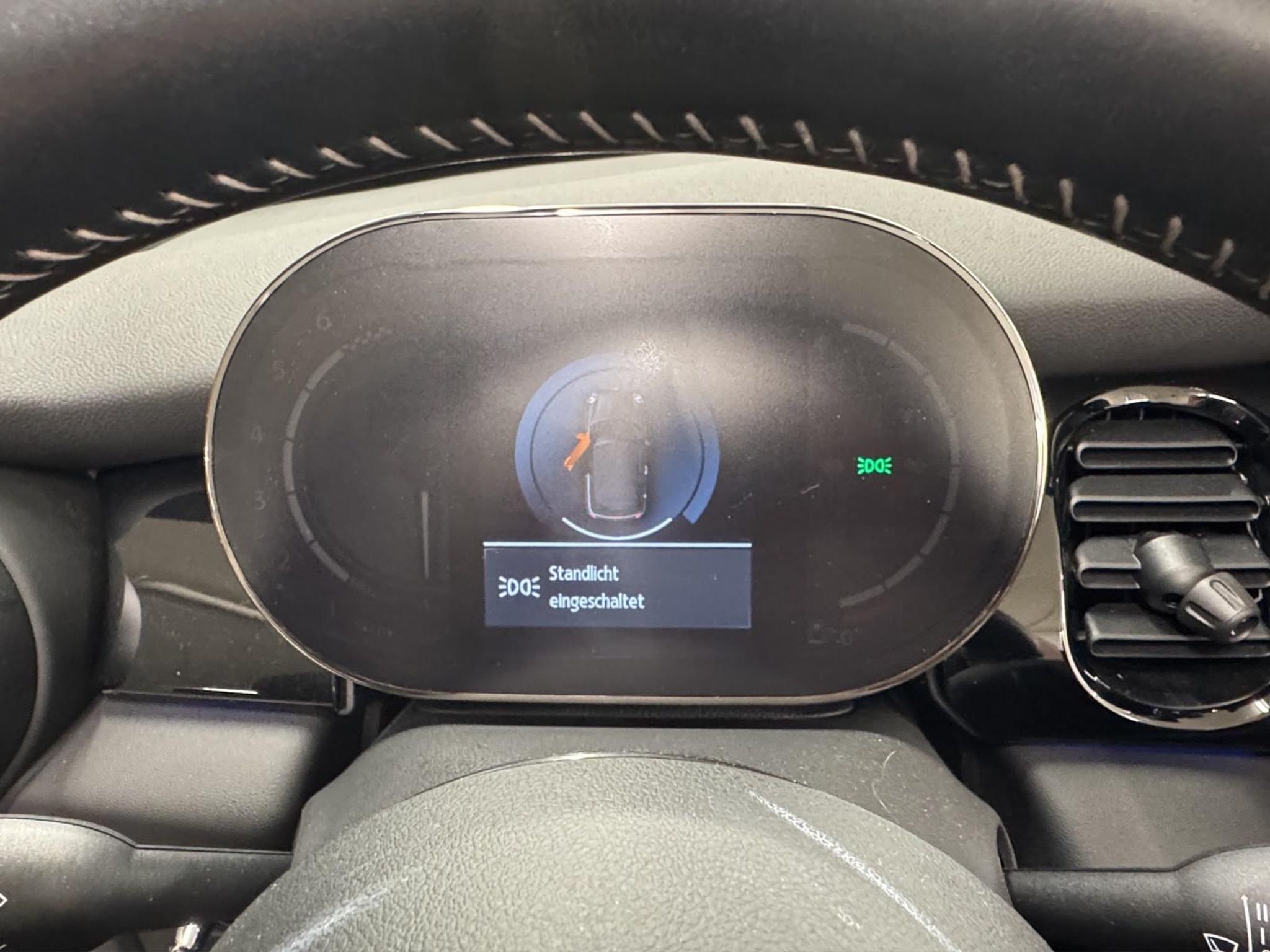 listing desktop thumbnail image 16