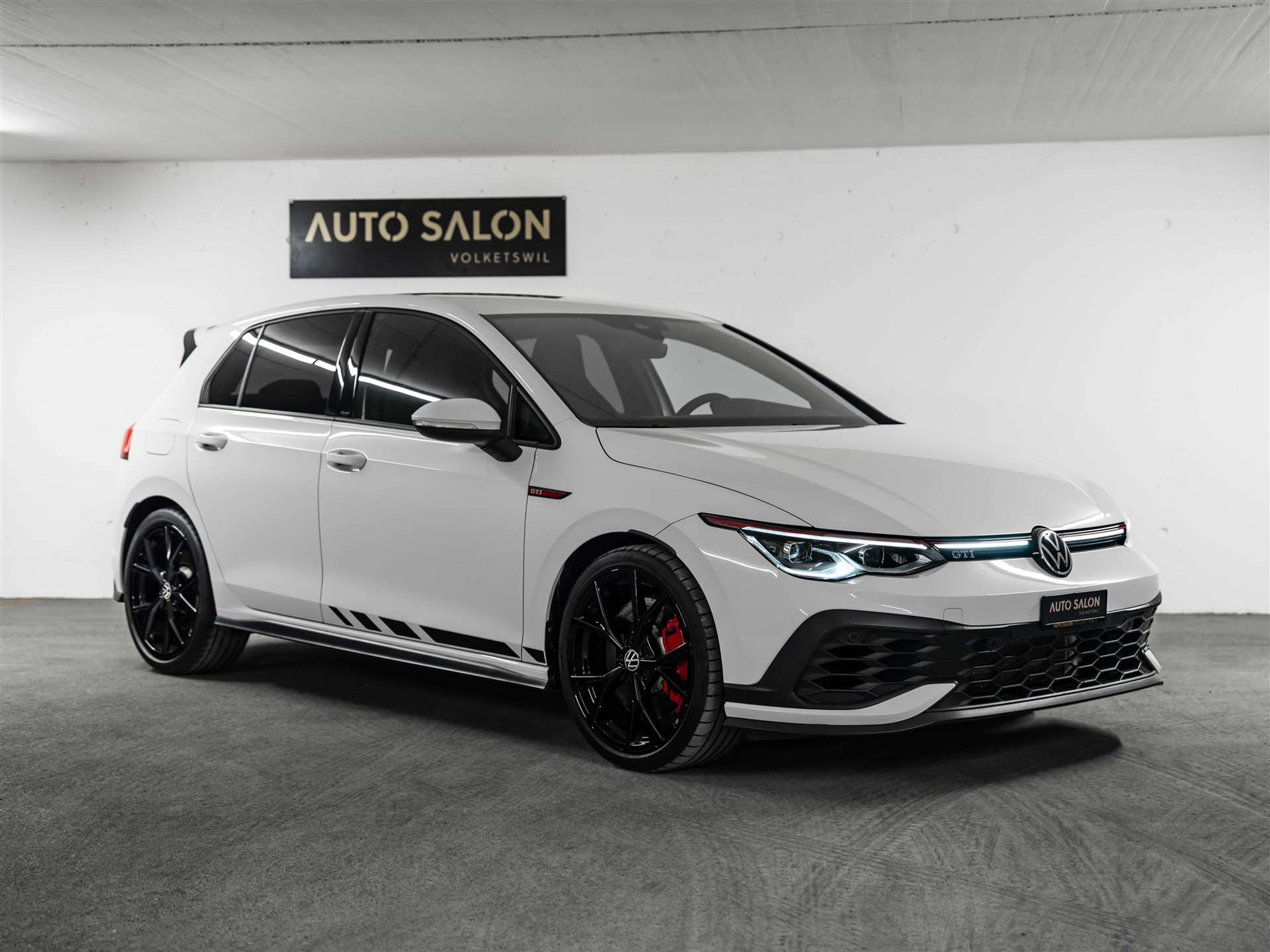 listing desktop thumbnail image 5