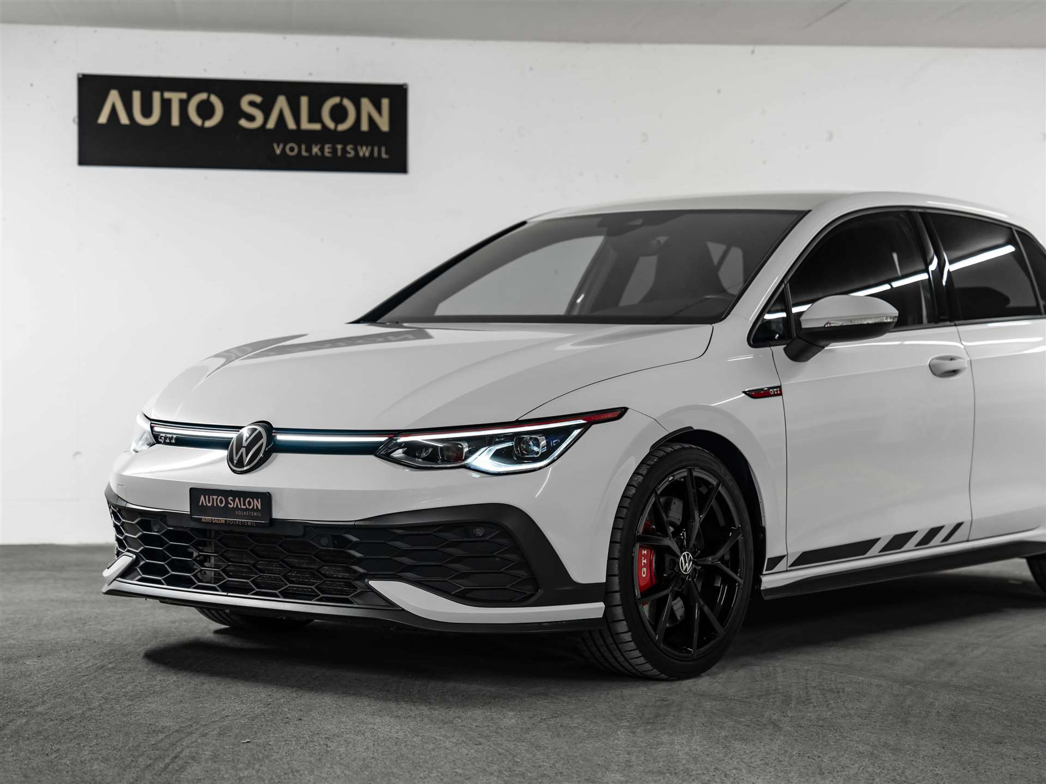 listing desktop thumbnail image 15