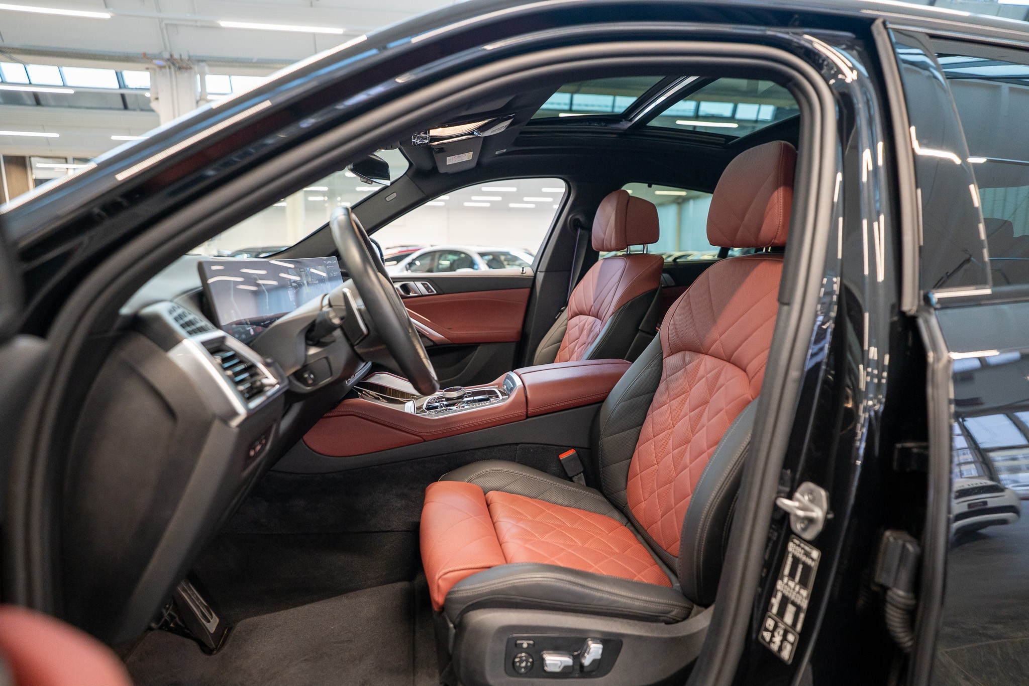 listing desktop thumbnail image 8