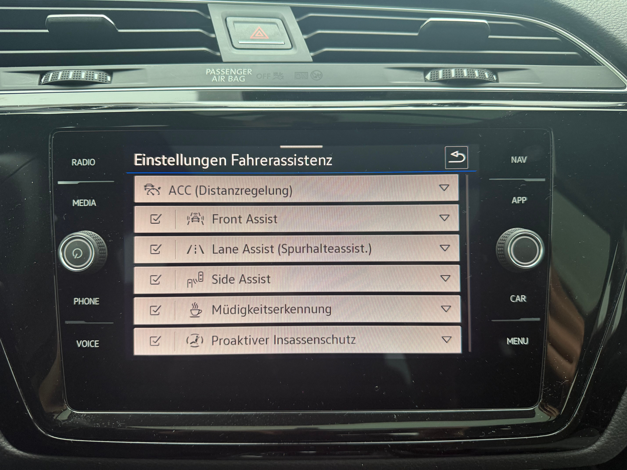 listing desktop thumbnail image 19