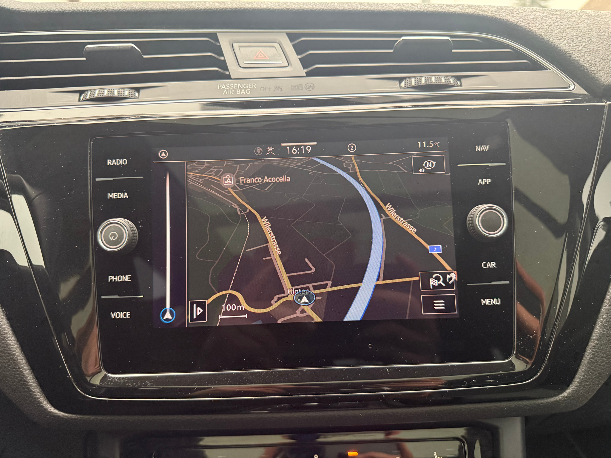 listing desktop thumbnail image 17