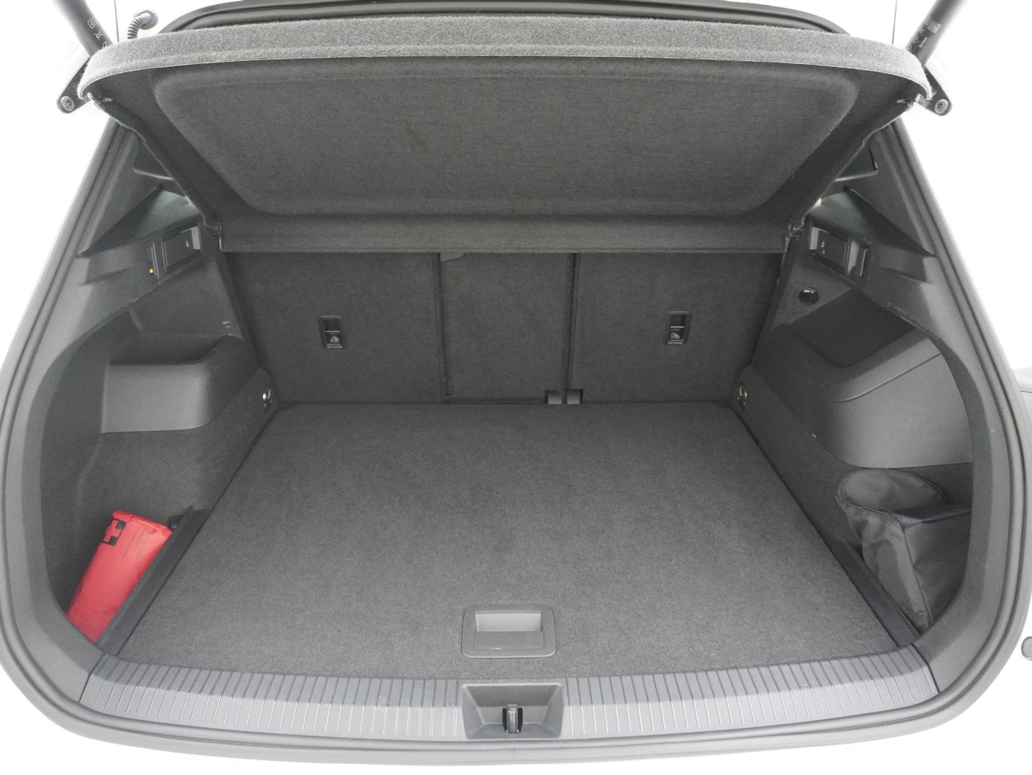 listing desktop thumbnail image 13