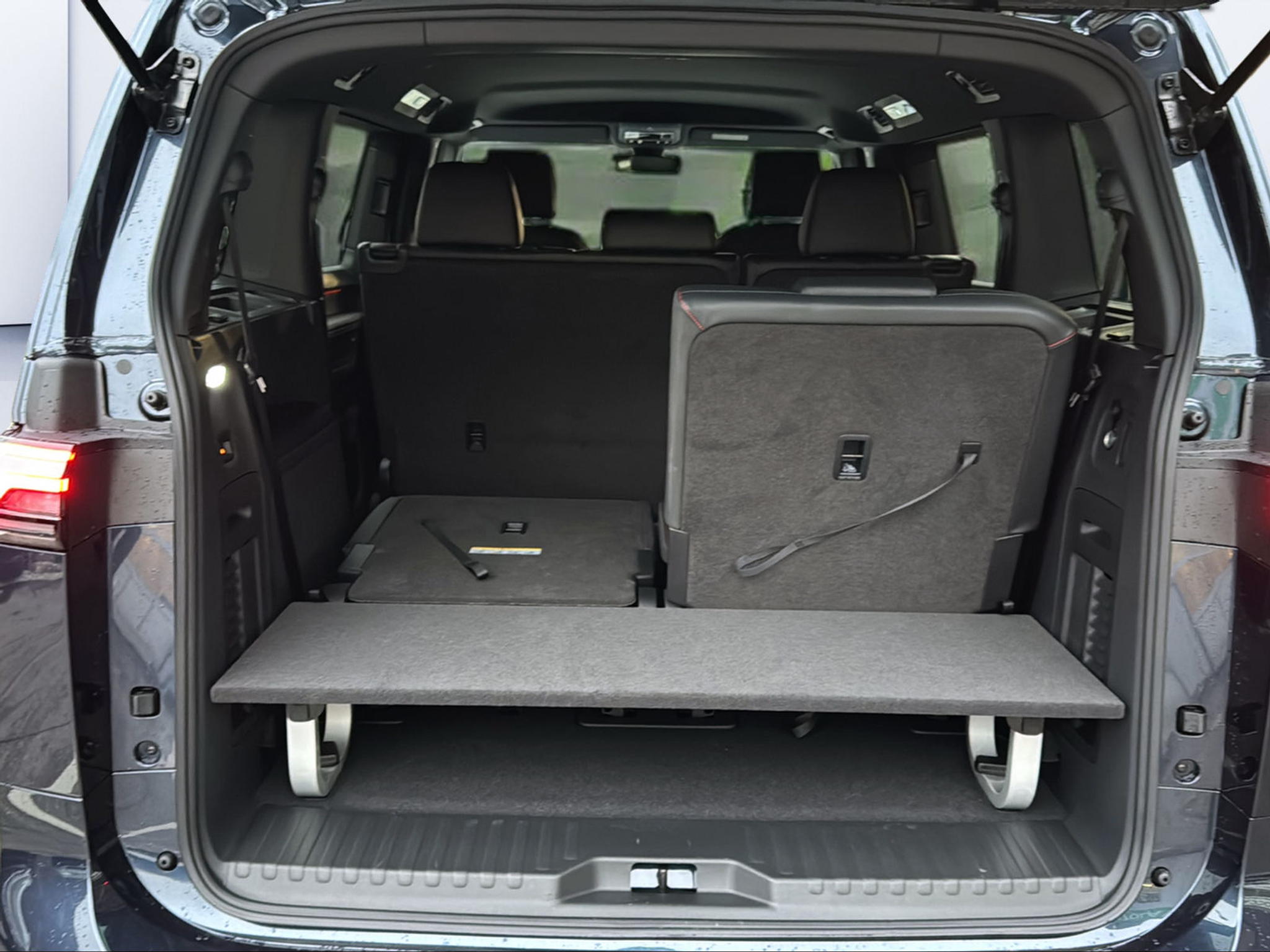 listing desktop thumbnail image 9