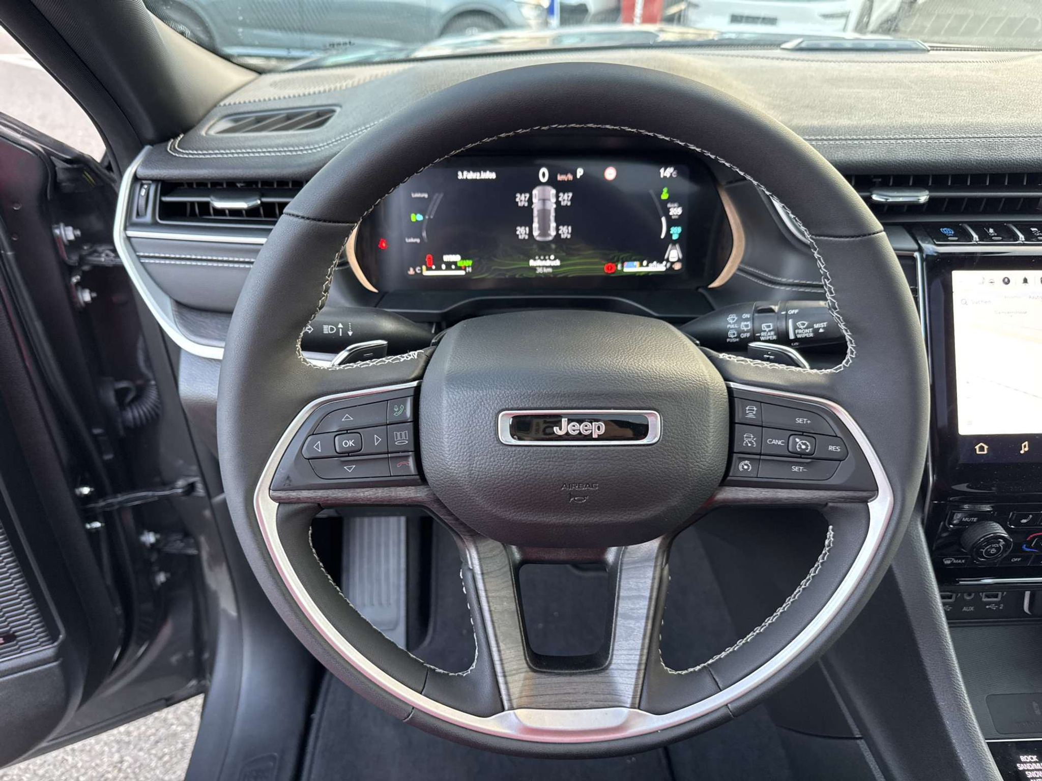 listing desktop thumbnail image 15