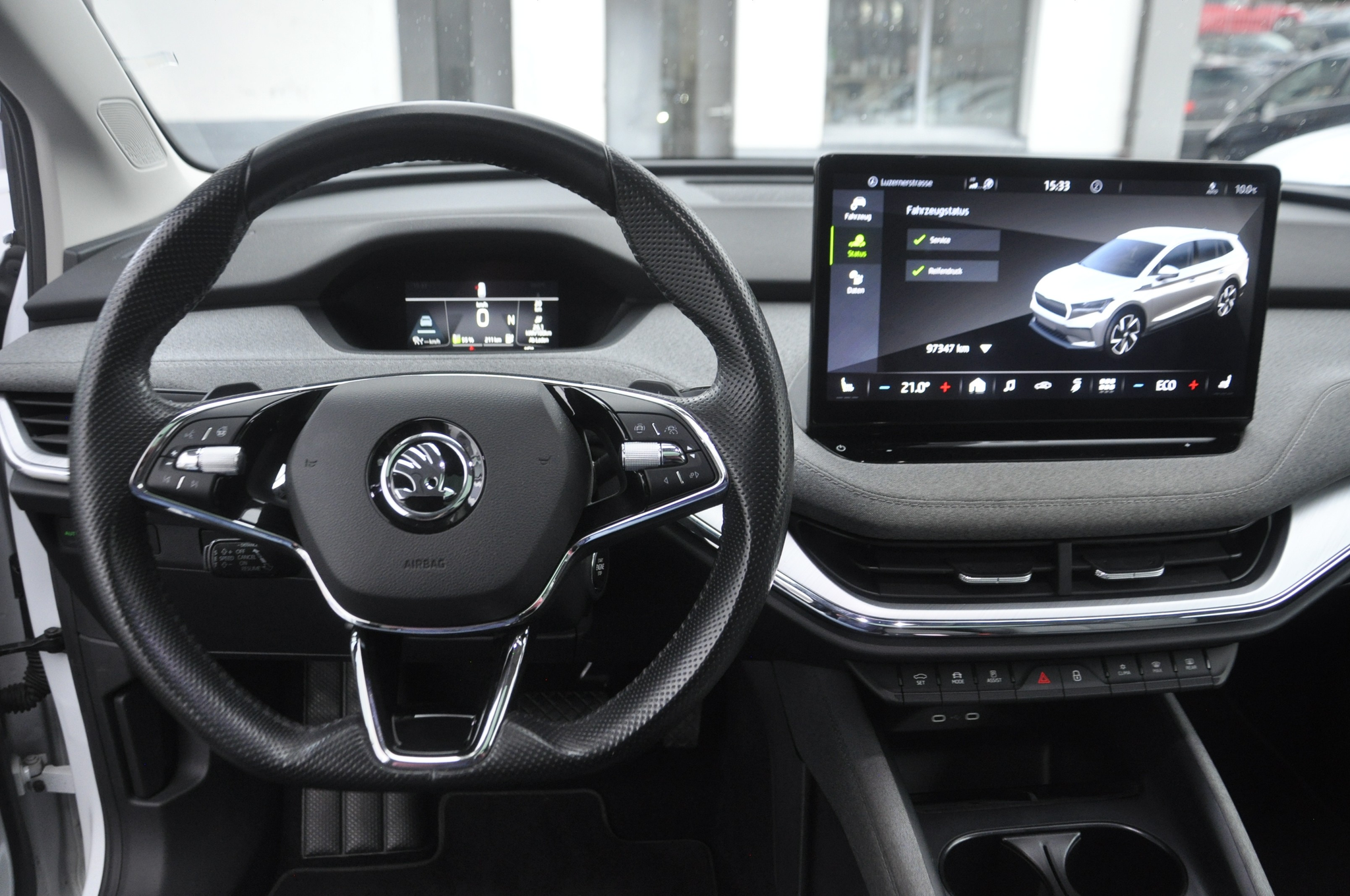 listing desktop thumbnail image 9