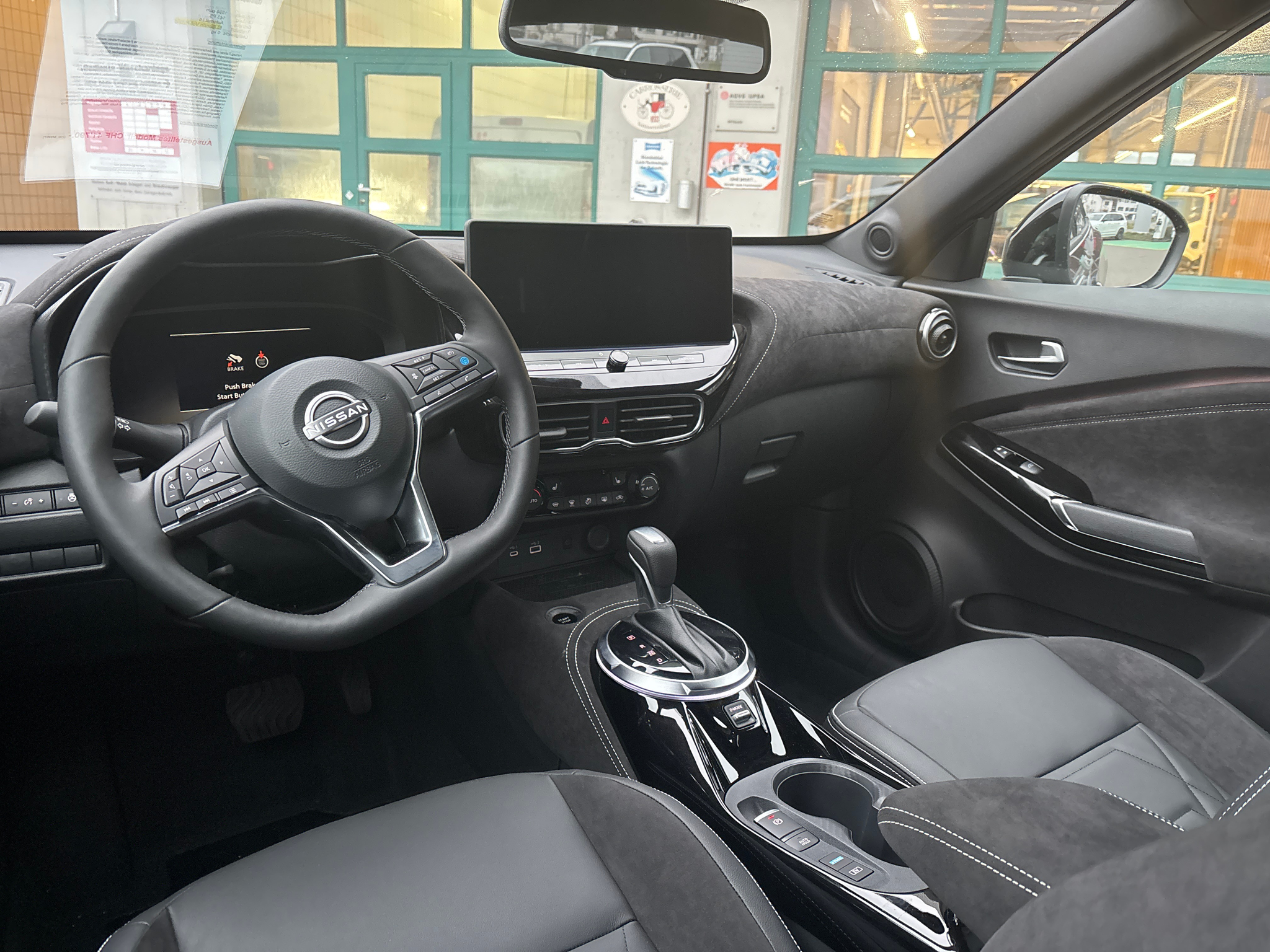 listing desktop thumbnail image 9