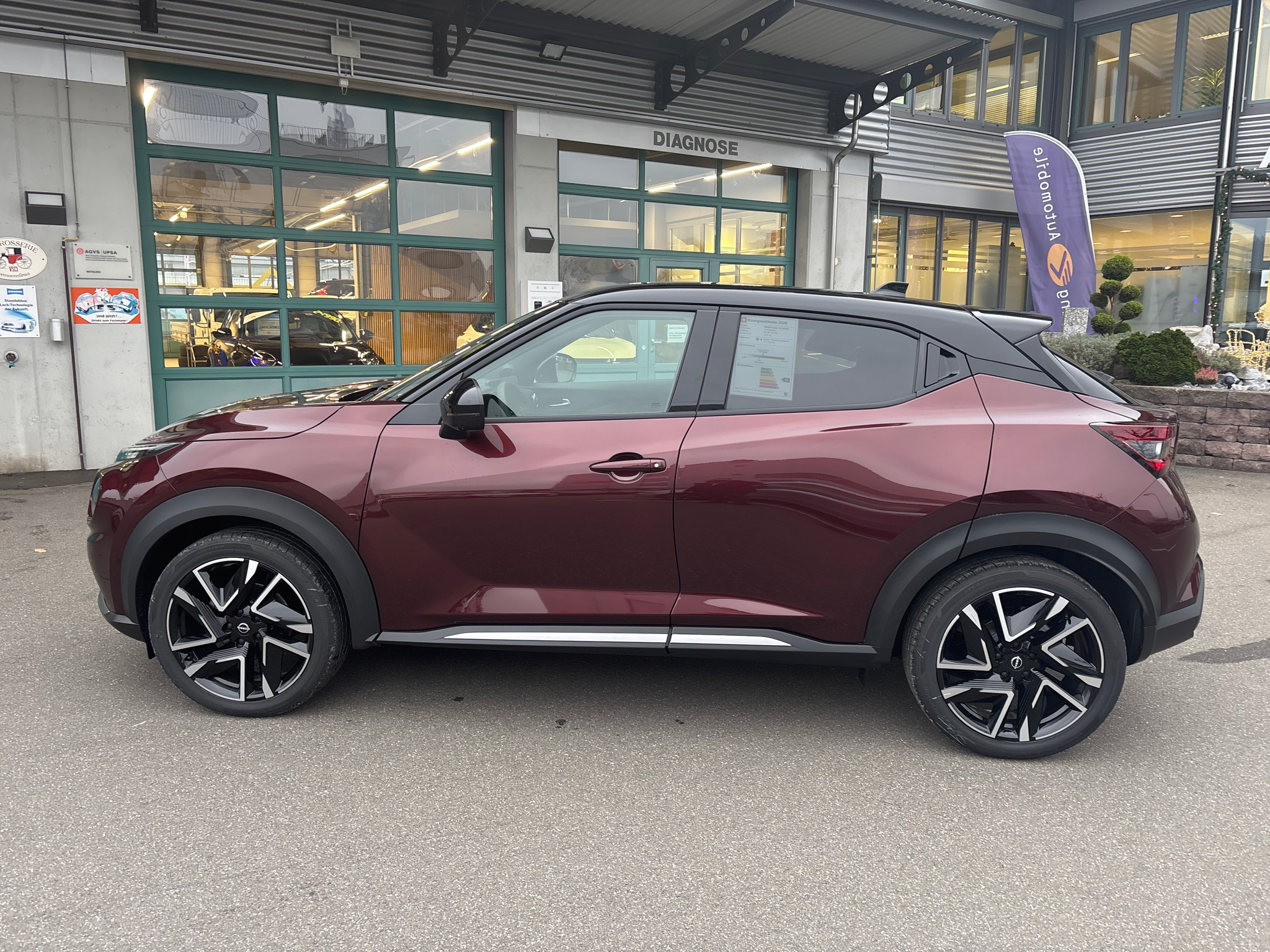 listing desktop thumbnail image 8