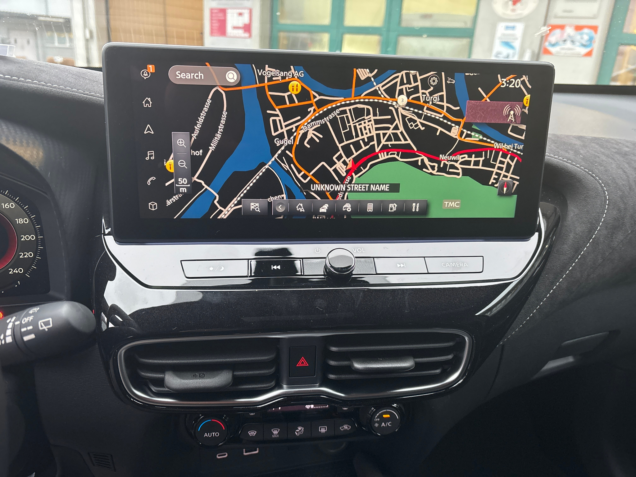 listing desktop thumbnail image 12