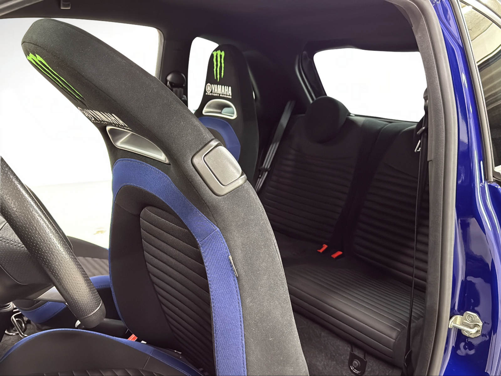 listing desktop thumbnail image 8