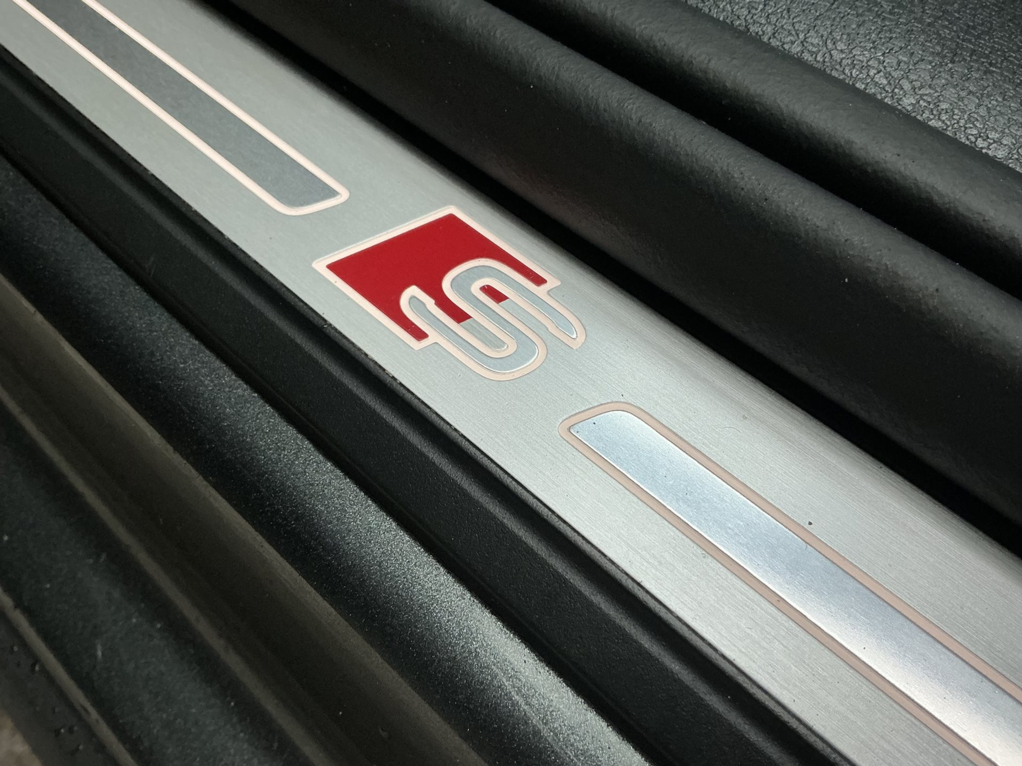 listing desktop thumbnail image 21