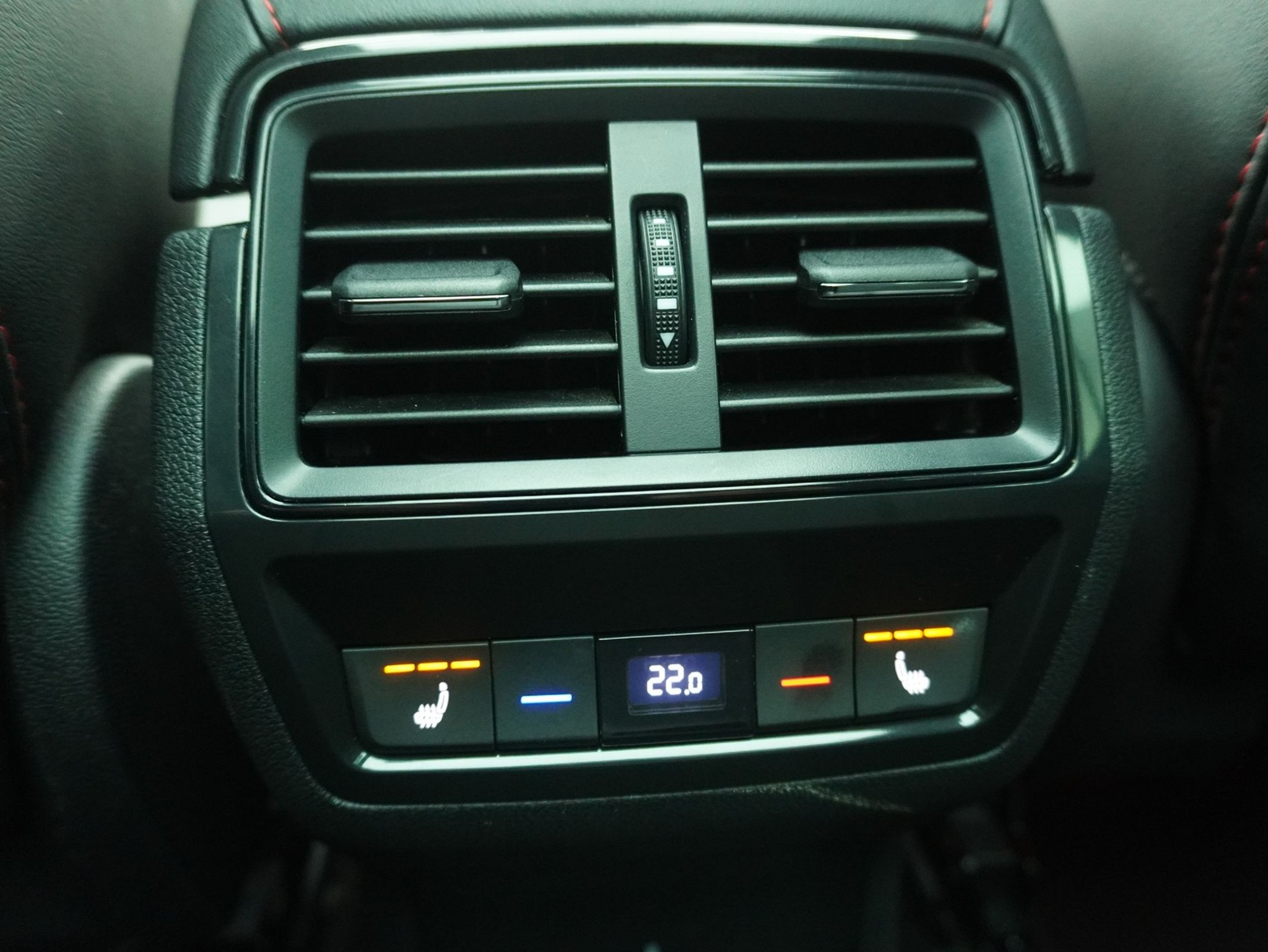 listing desktop thumbnail image 11