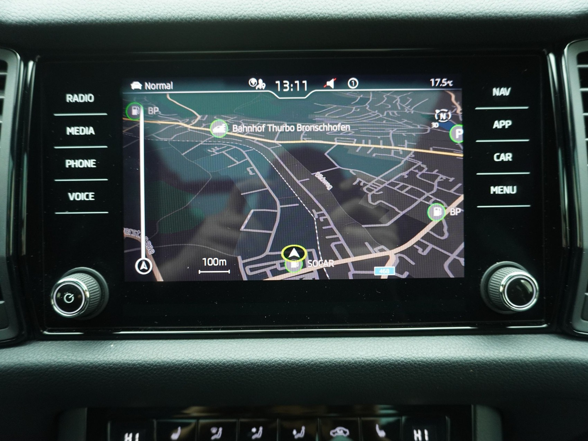 listing desktop thumbnail image 24