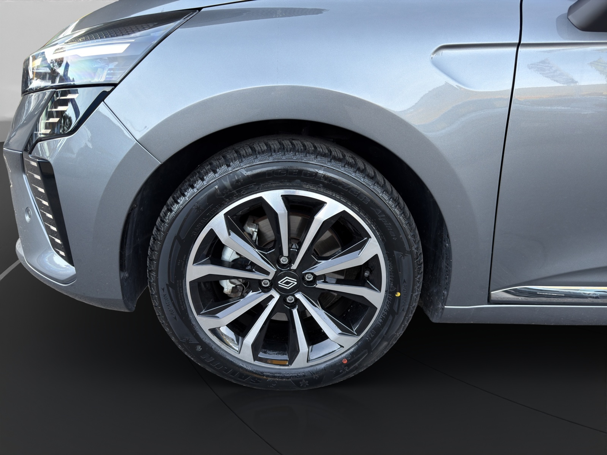 listing desktop thumbnail image 10