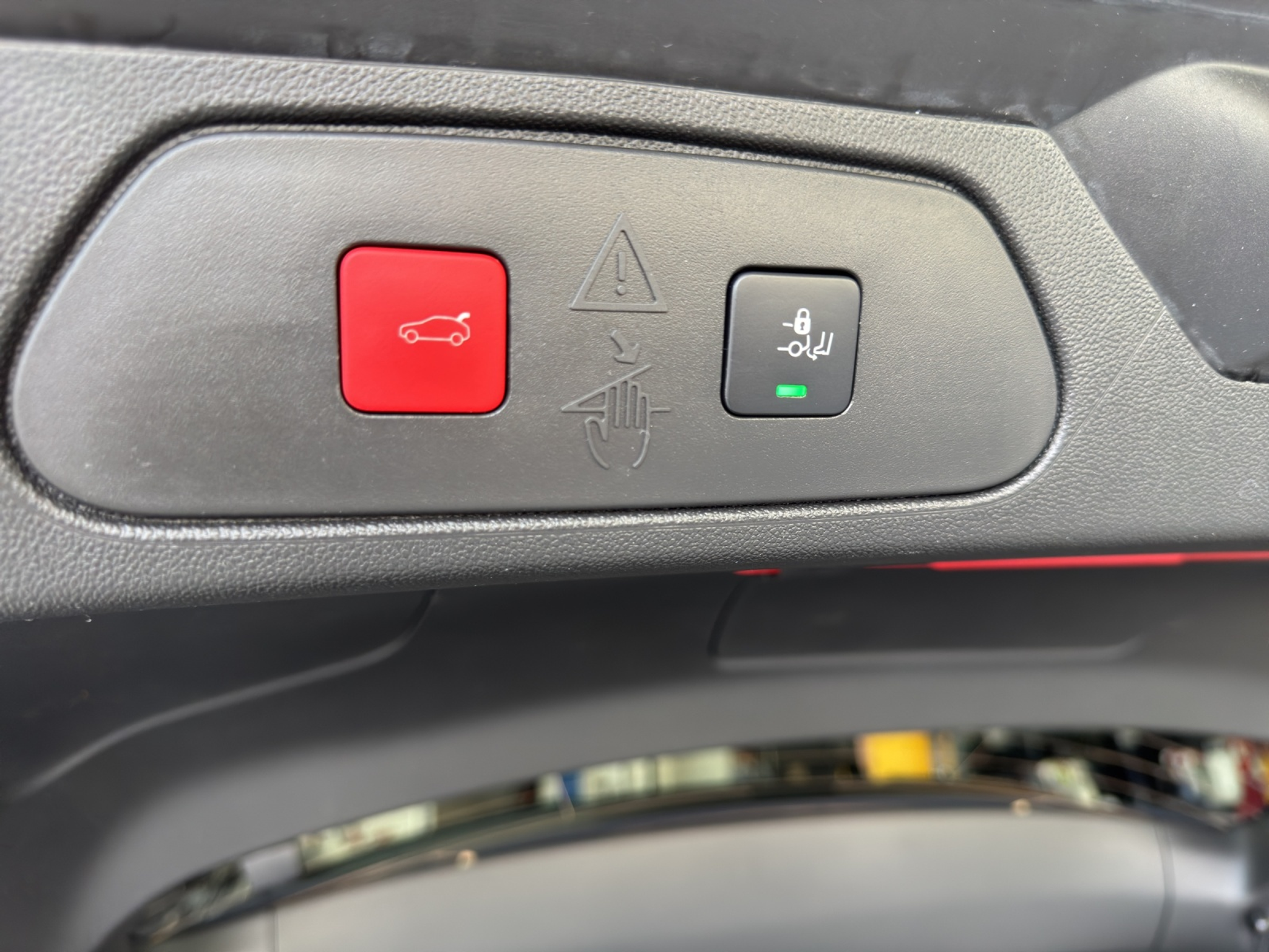 listing desktop thumbnail image 30