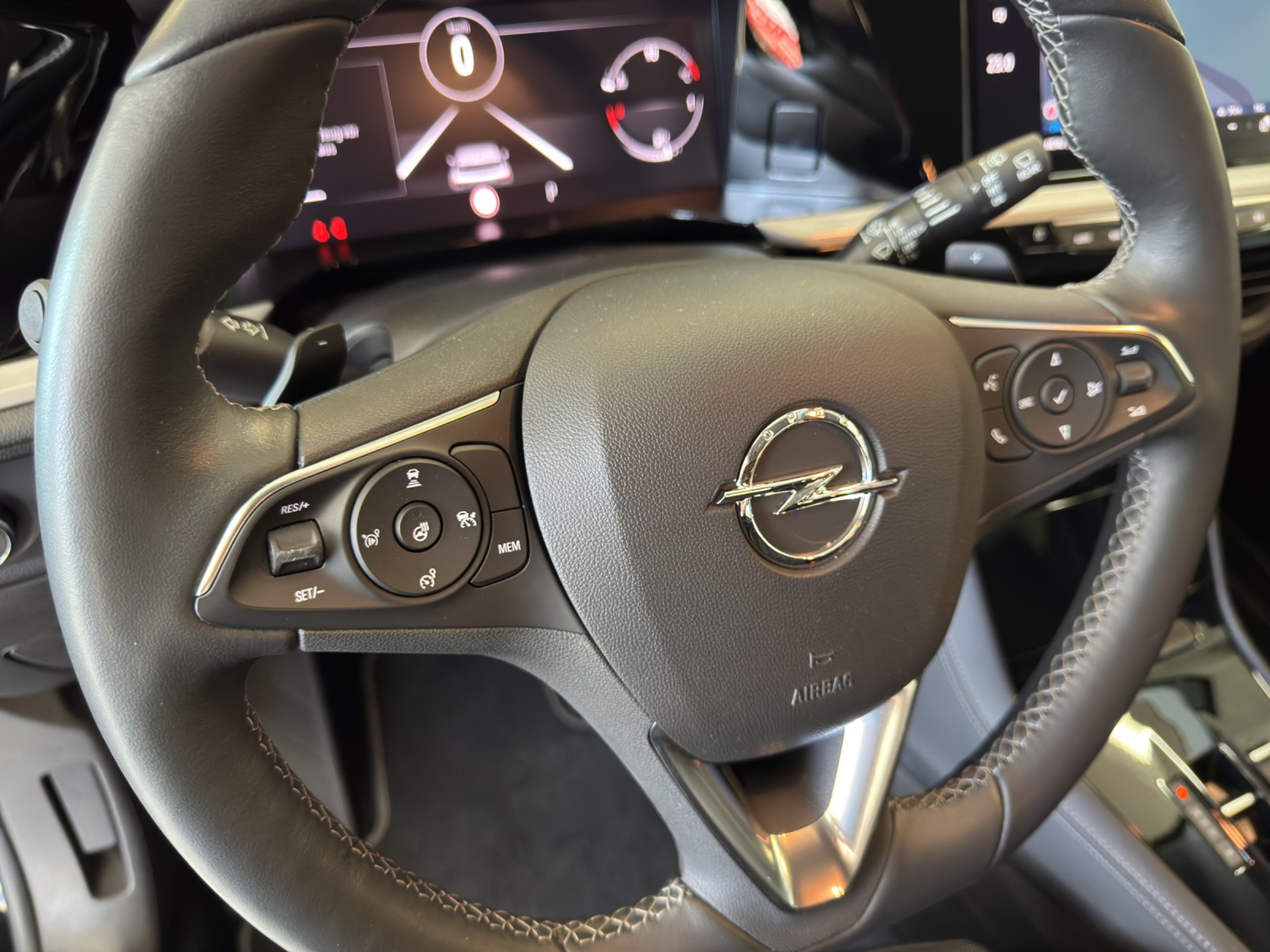 listing desktop thumbnail image 27