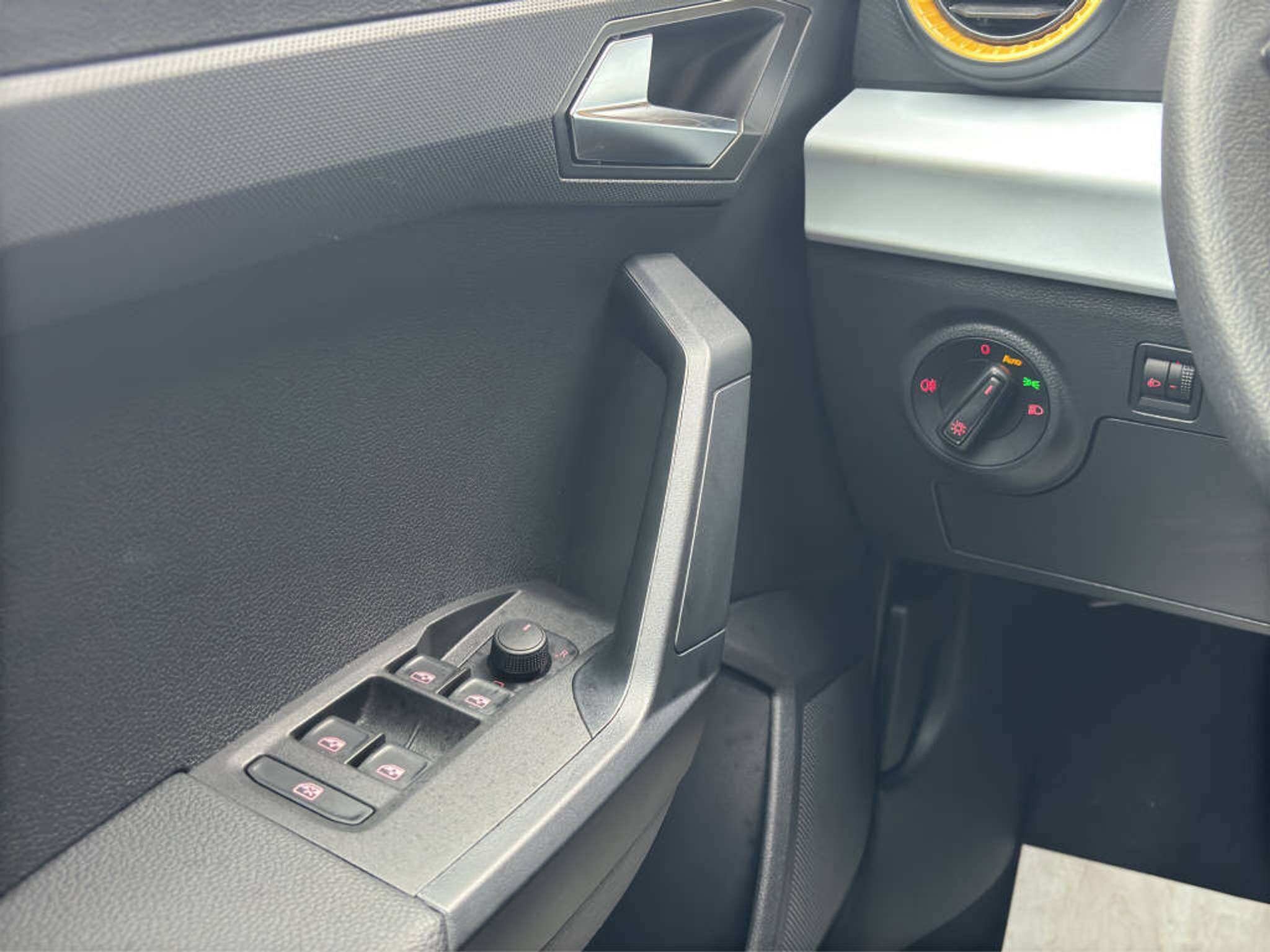 listing desktop thumbnail image 13