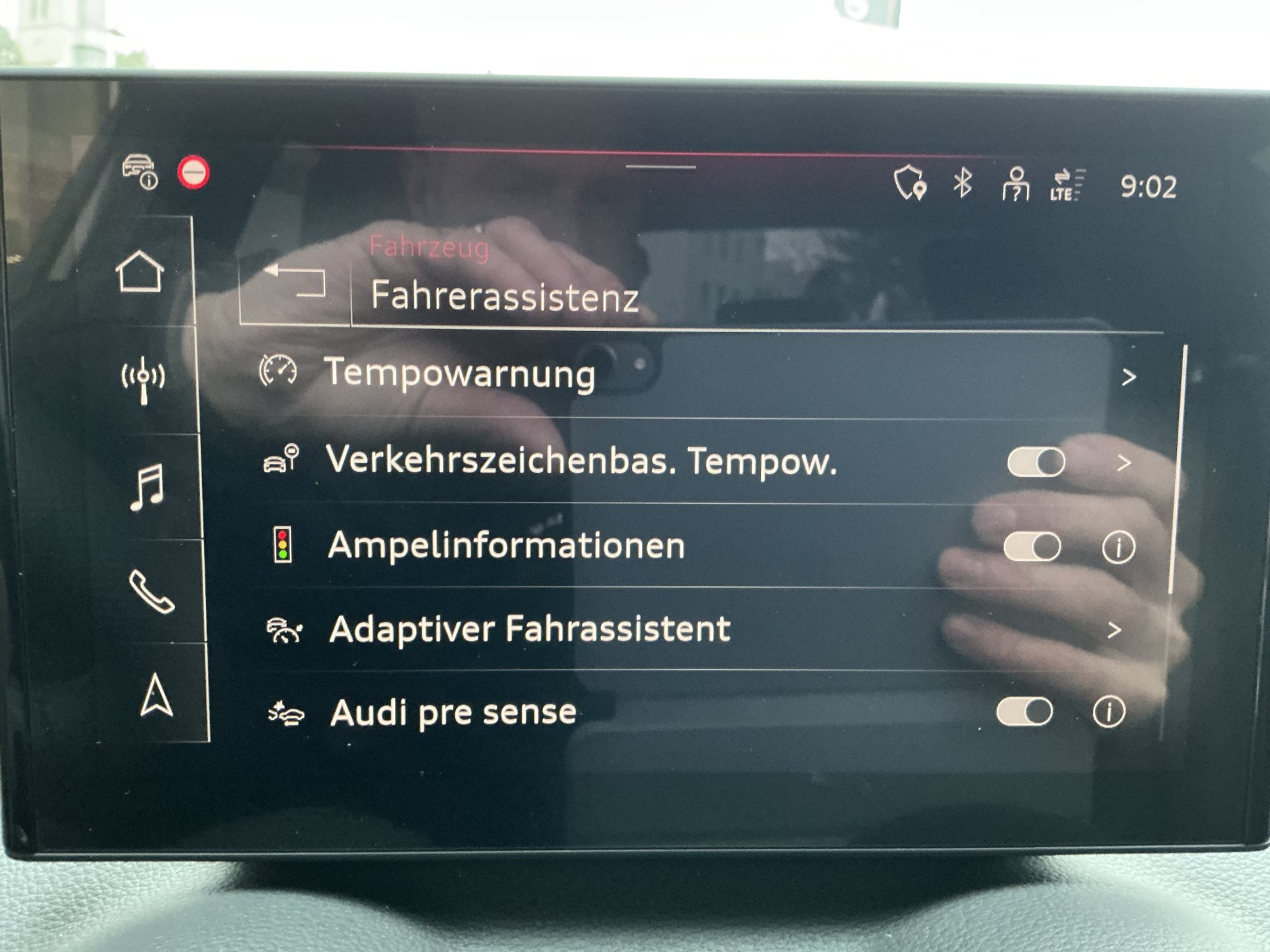 listing desktop thumbnail image 16