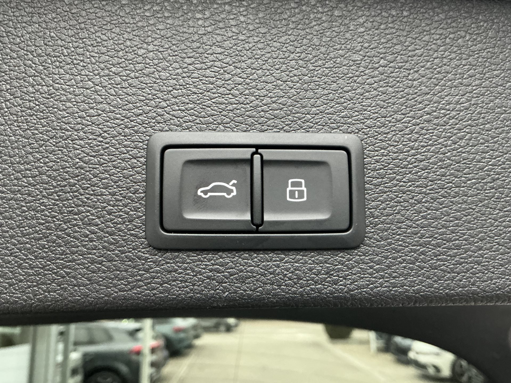 listing desktop thumbnail image 22