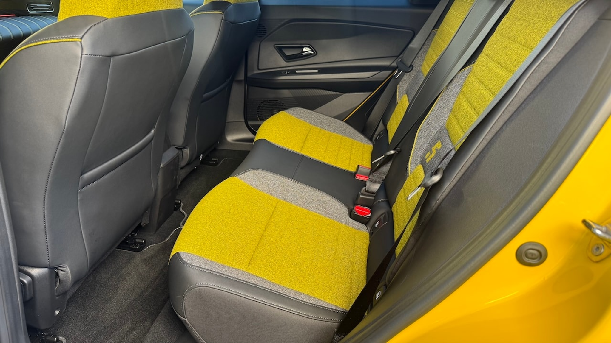 listing desktop thumbnail image 20